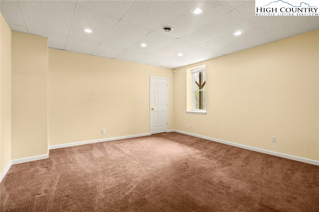 3015 Blowing Rock Boulevard