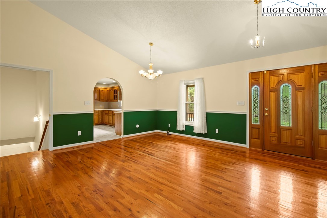 3015 Blowing Rock Boulevard