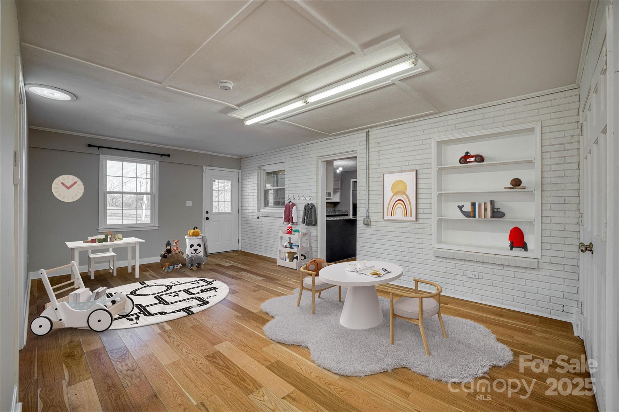 1505 Canterbury Place NE