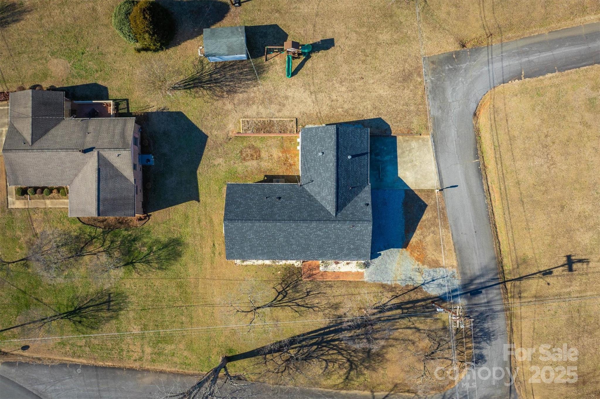 1505 Canterbury Place NE