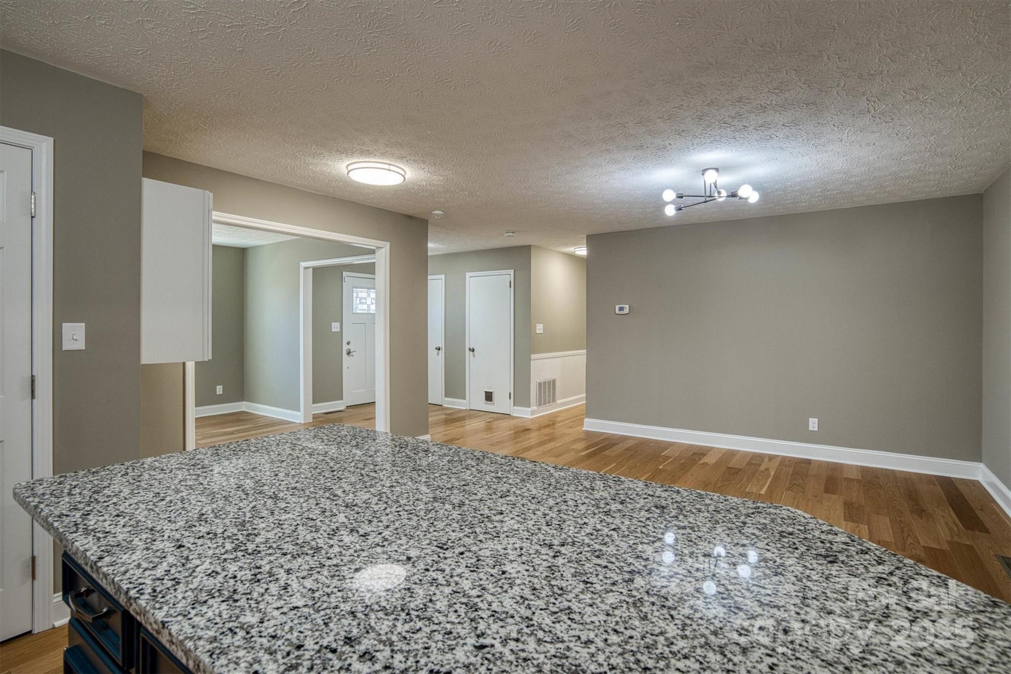 1505 Canterbury Place NE