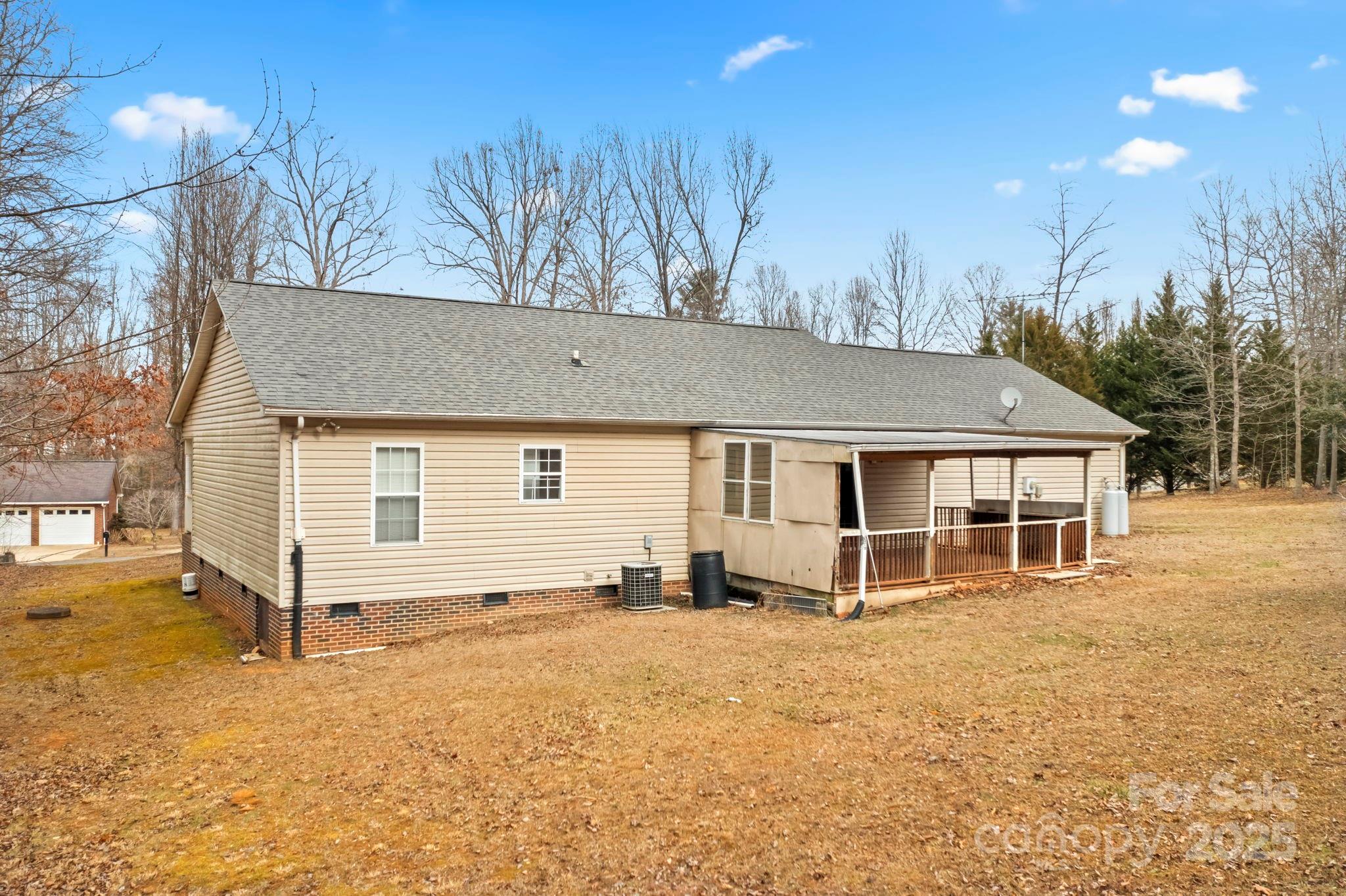 2473 Wilderness Lane