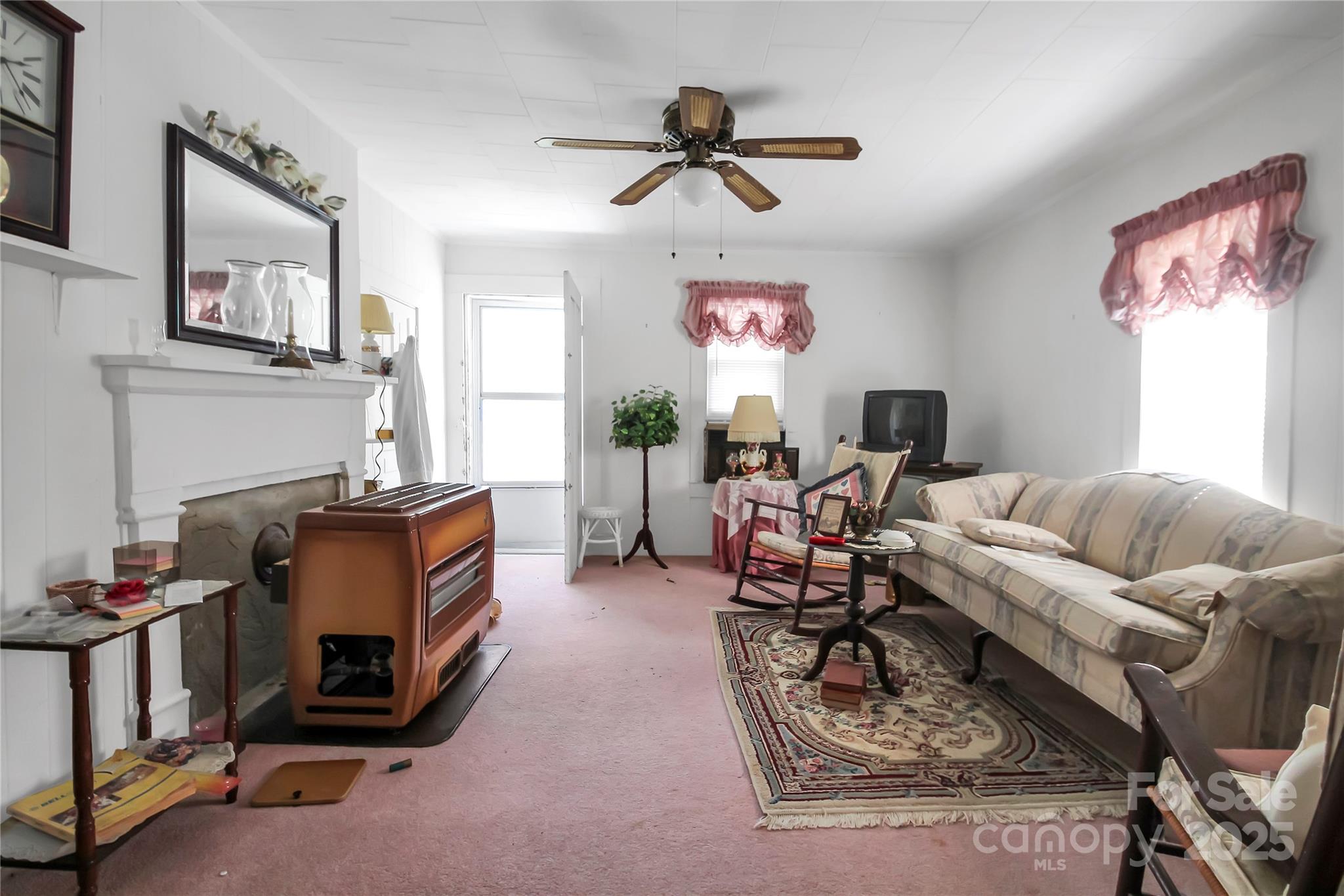 305 Old Belwood Road