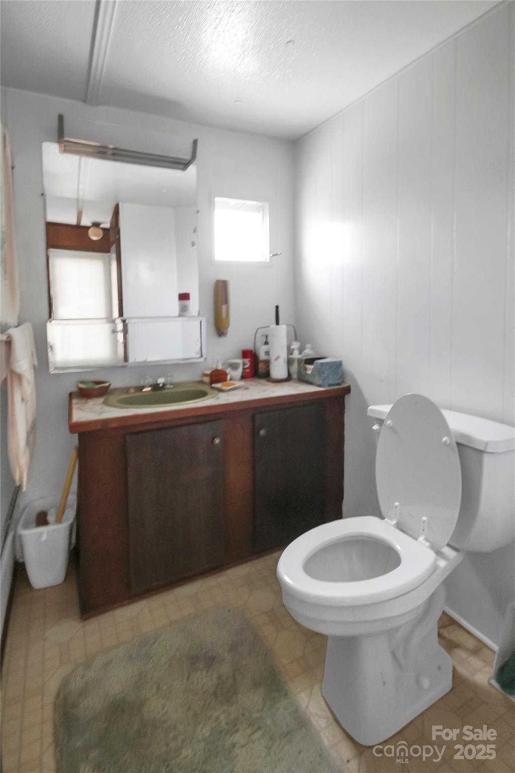 305 Old Belwood Road