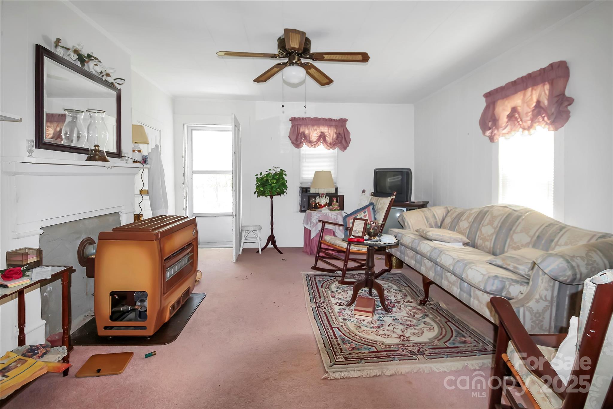 305 Old Belwood Road