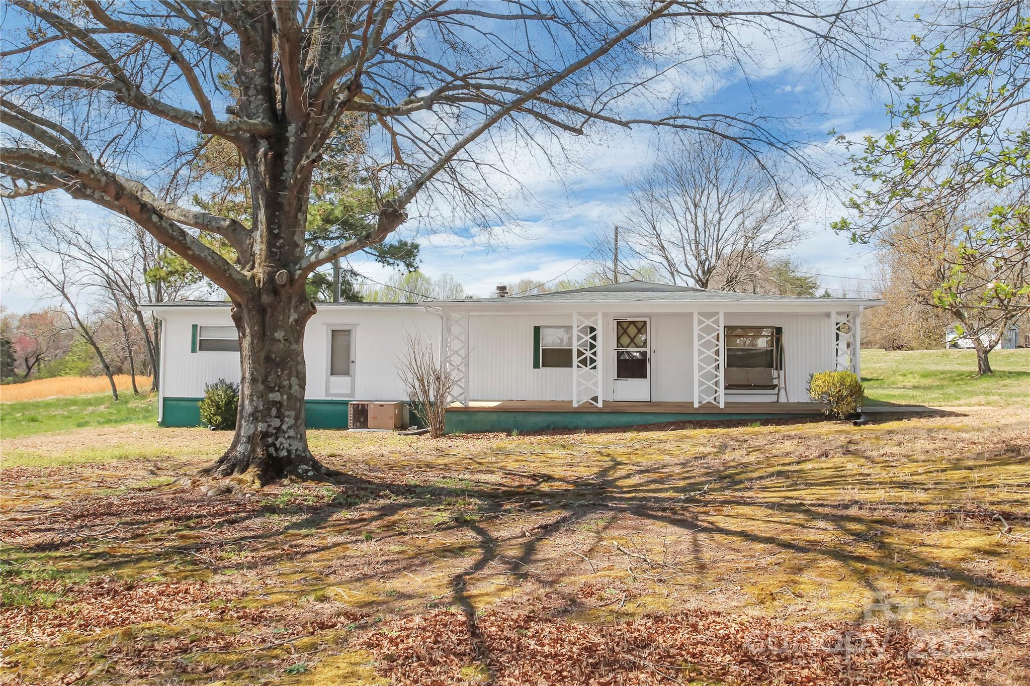 305 Old Belwood Road