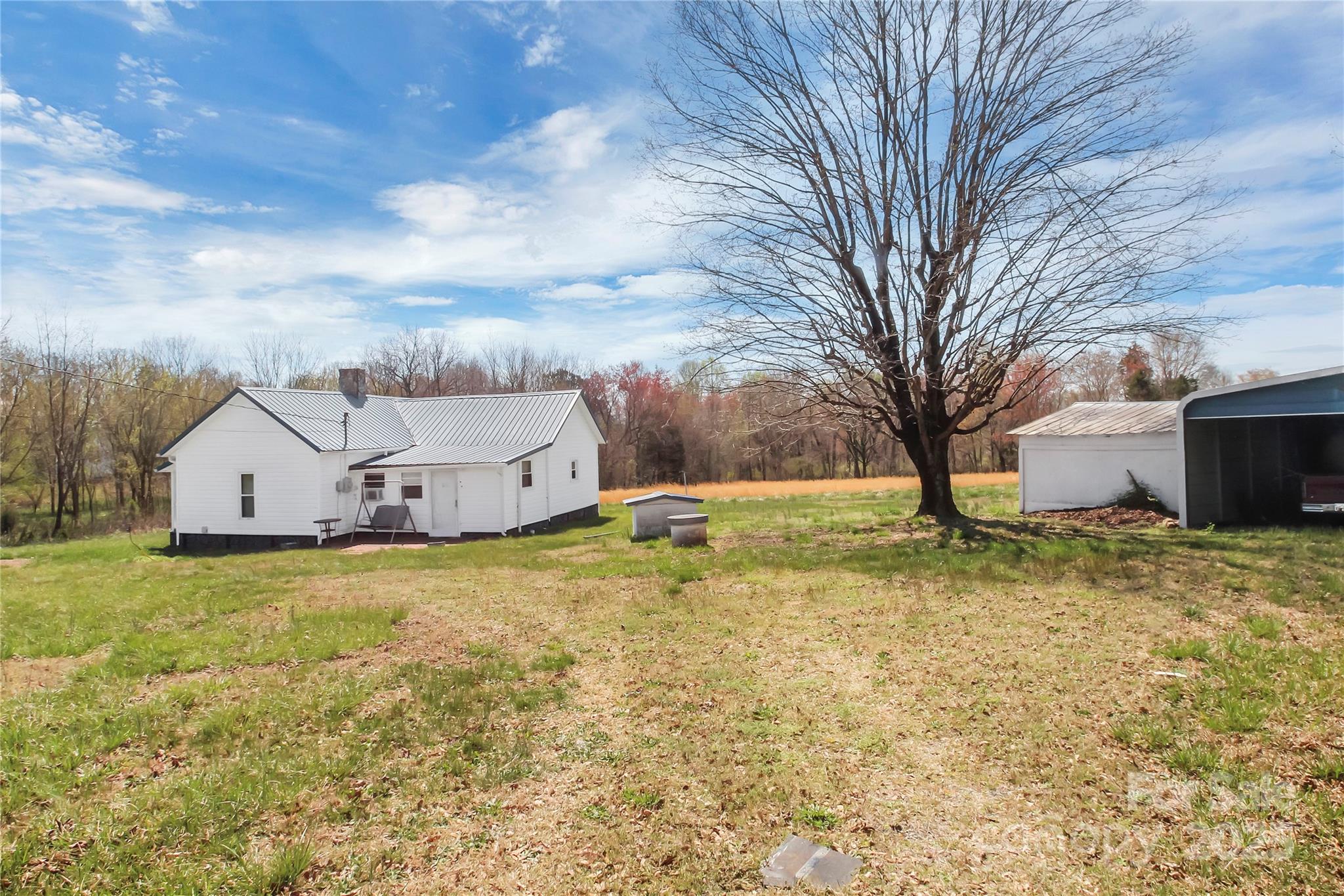 305 Old Belwood Road