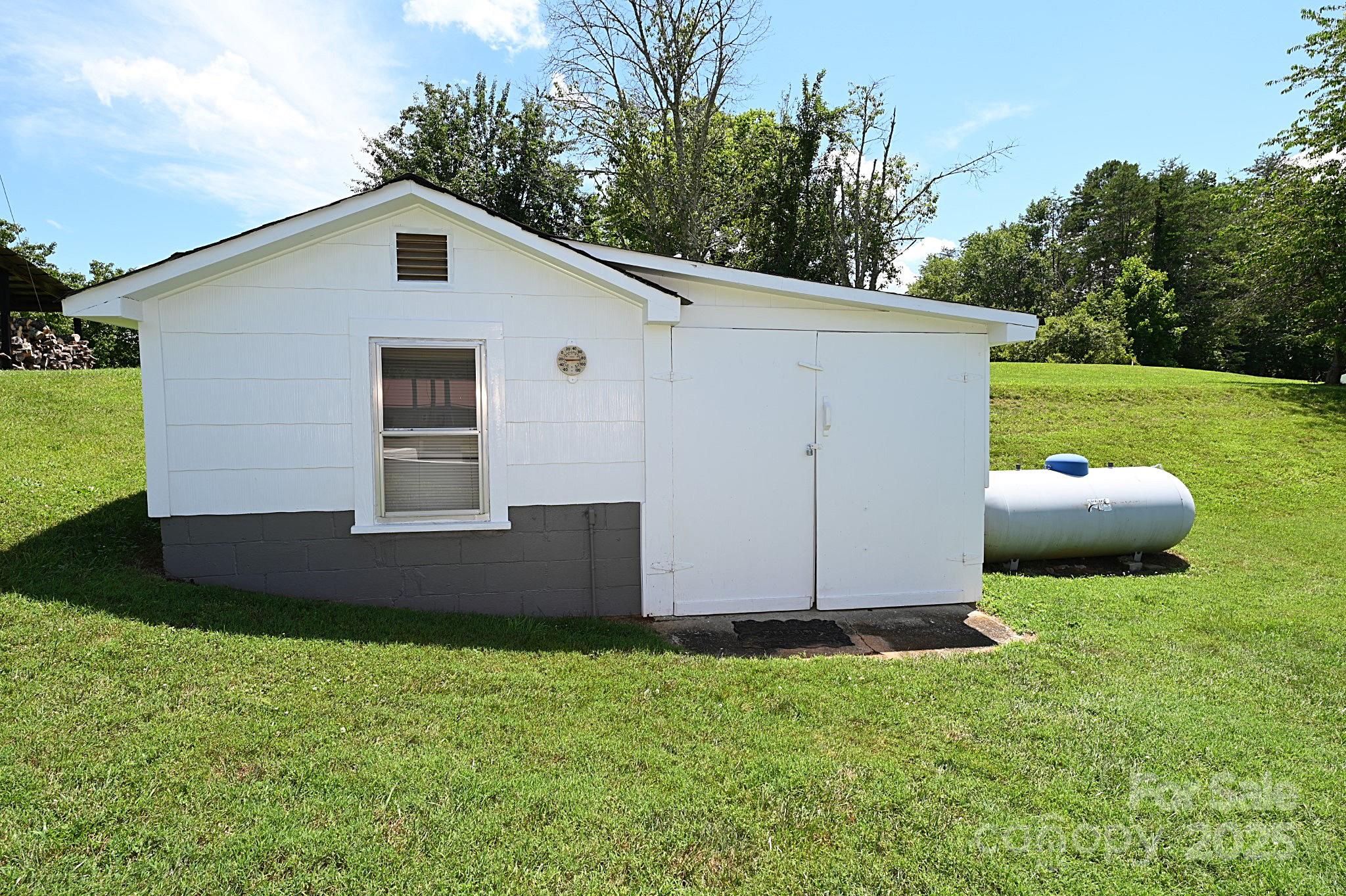 1667 Baton School Road Unit: 1