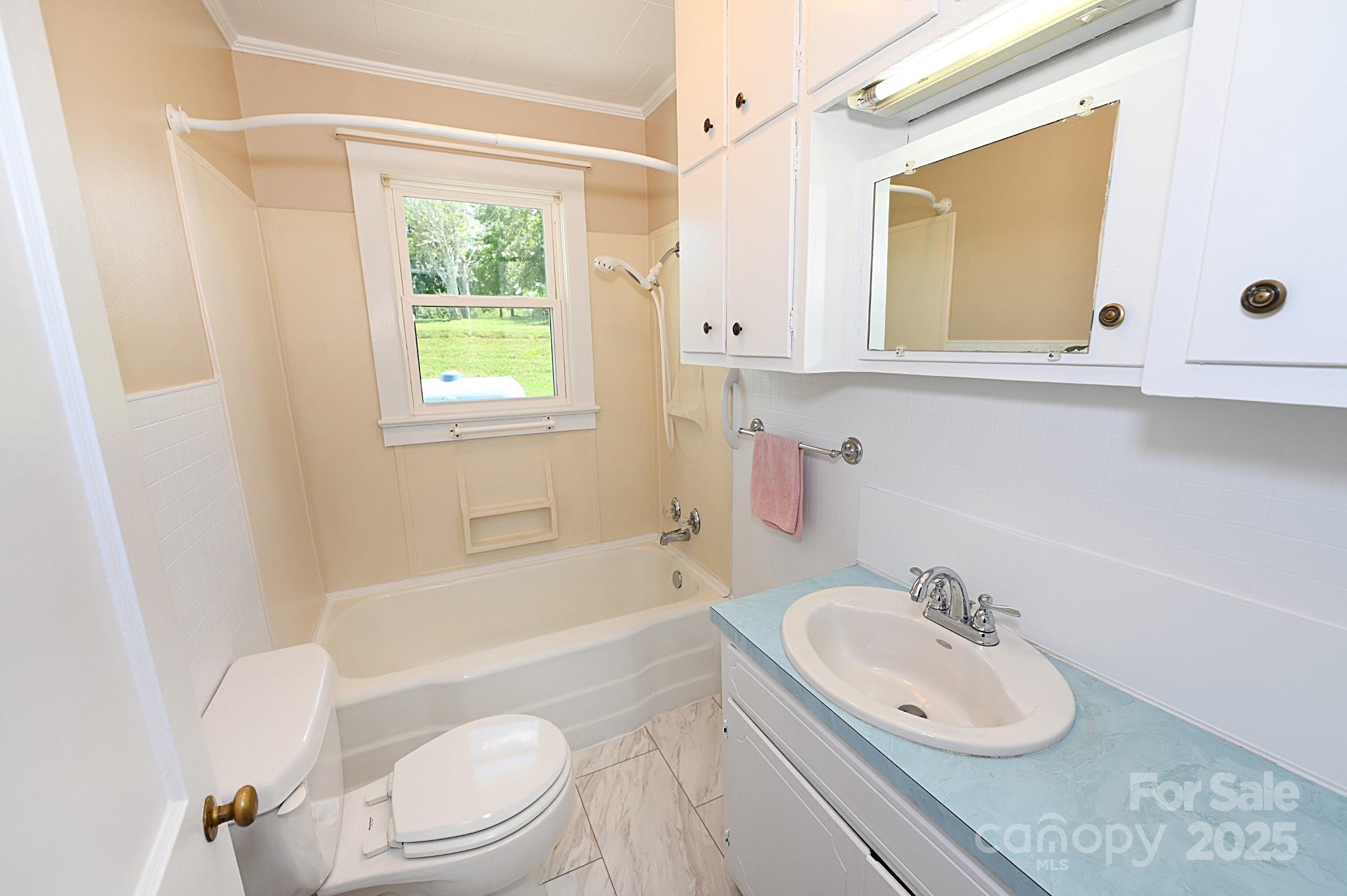 1667 Baton School Road Unit: 1