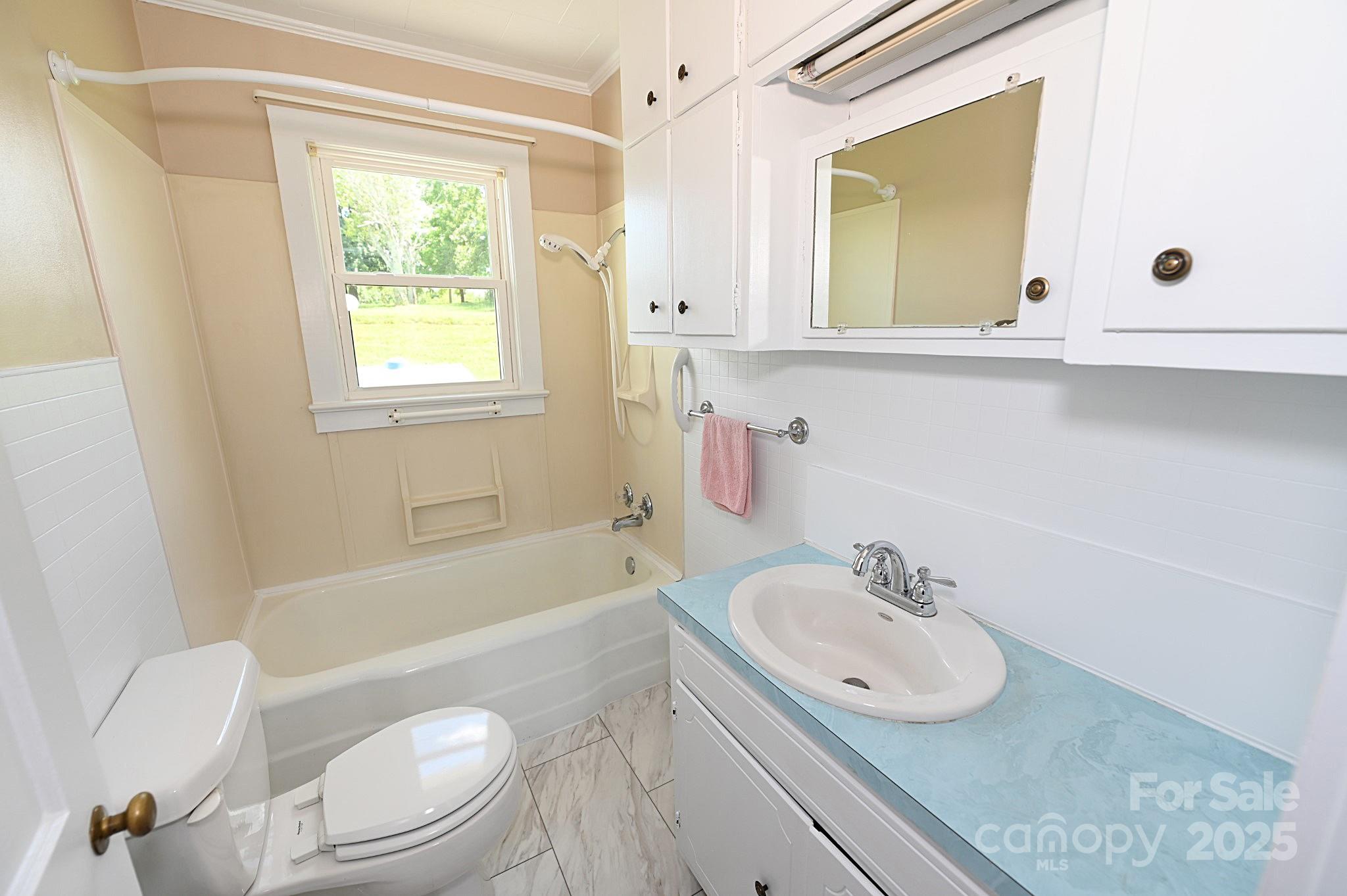 1667 Baton School Road Unit: 1