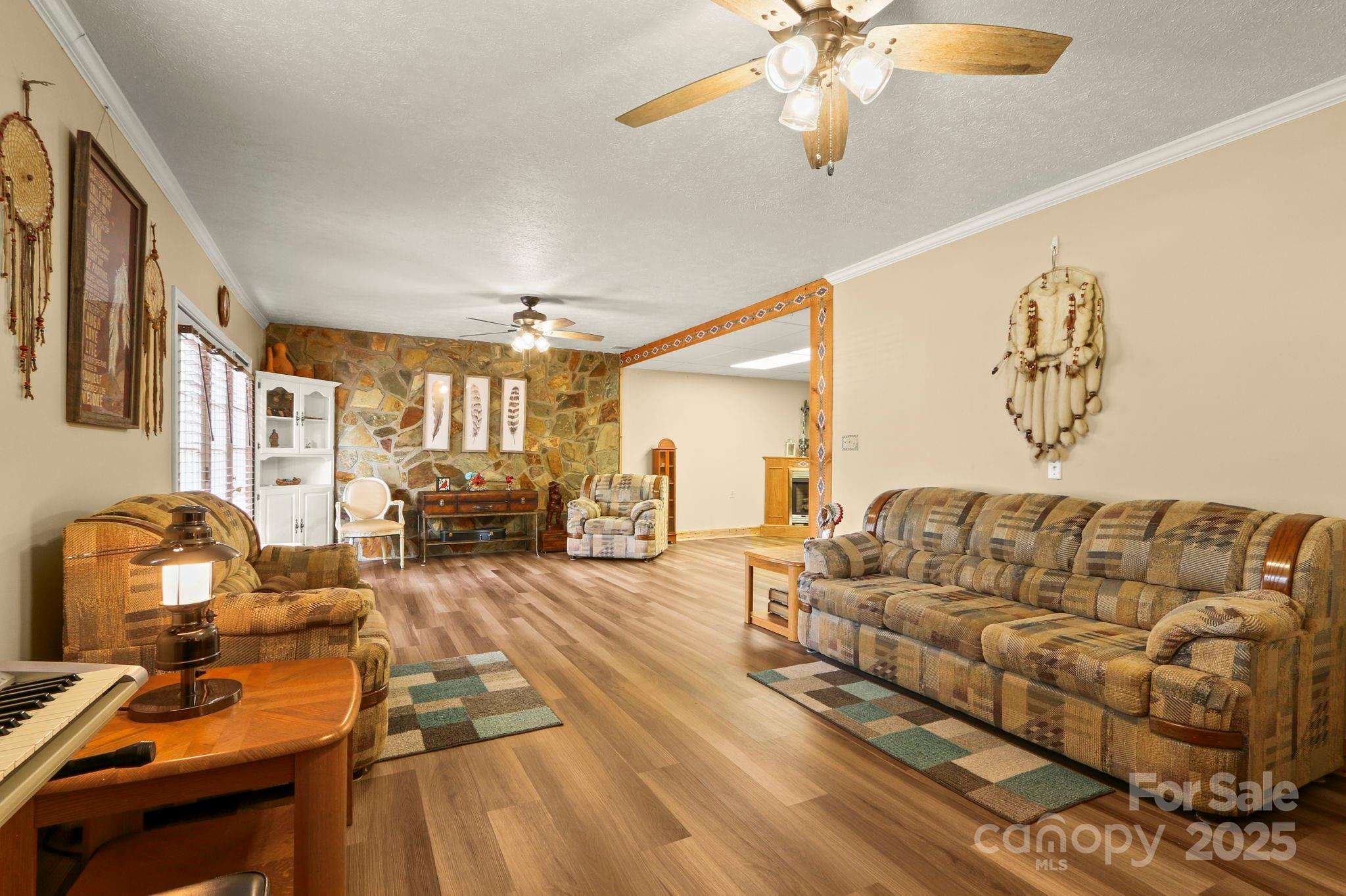 3005 Mac Drive