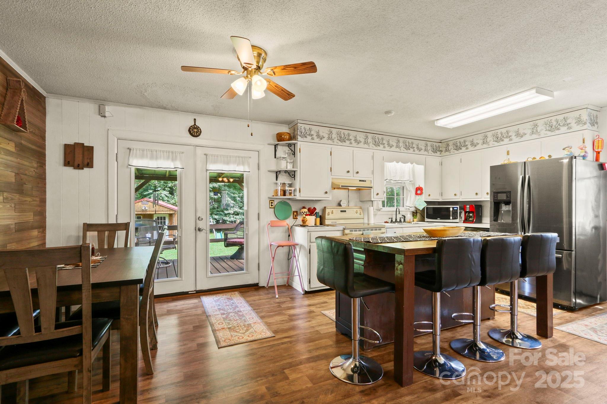 3005 Mac Drive