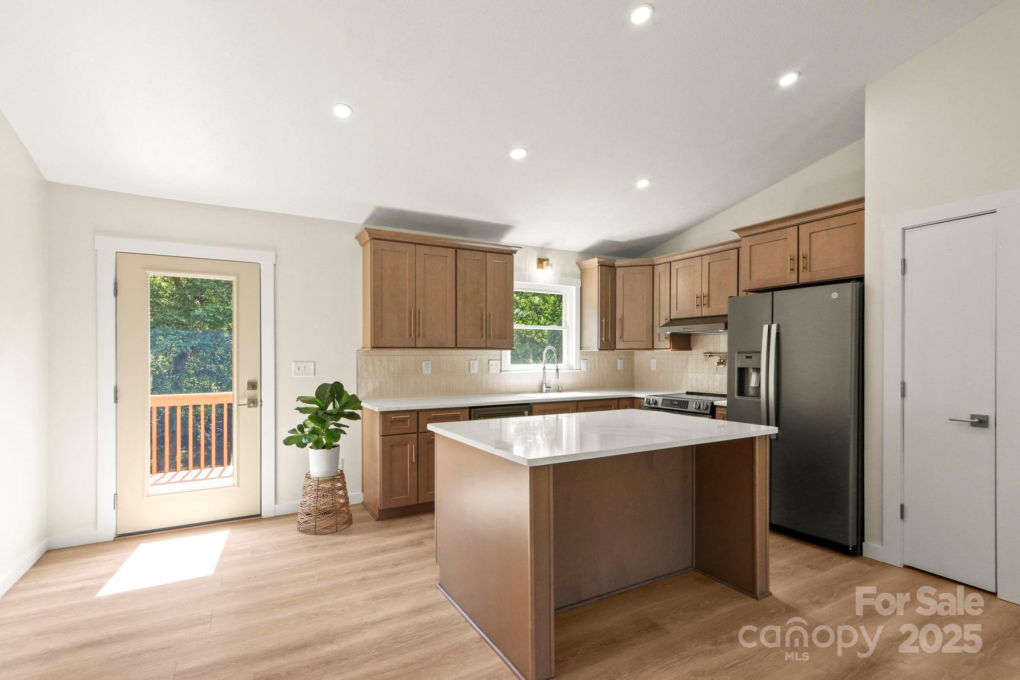 4374 Calico Road