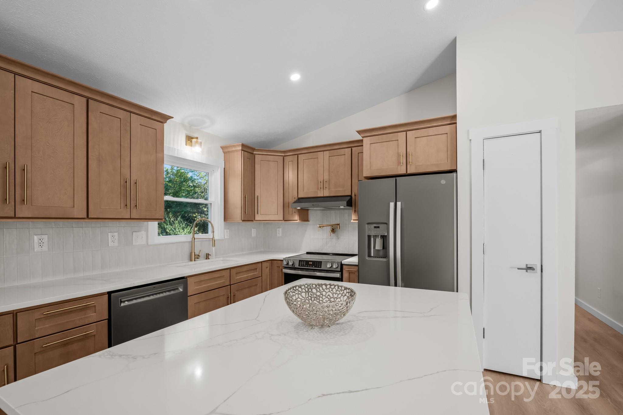 4374 Calico Road