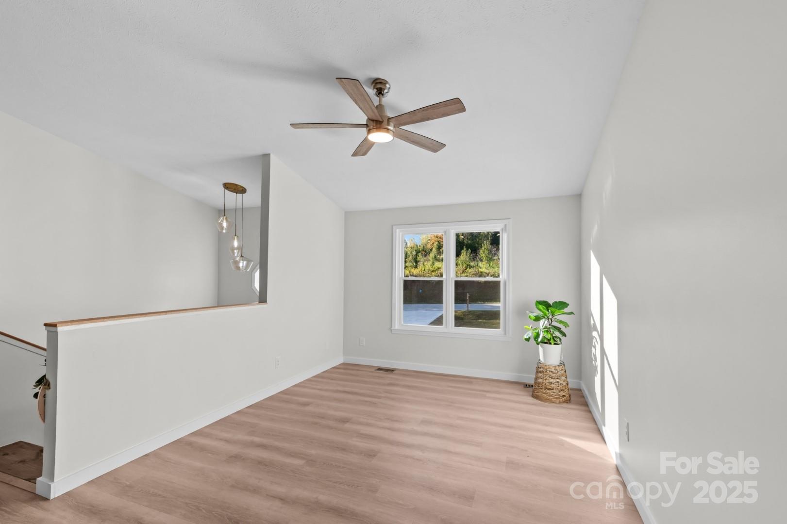 4374 Calico Road