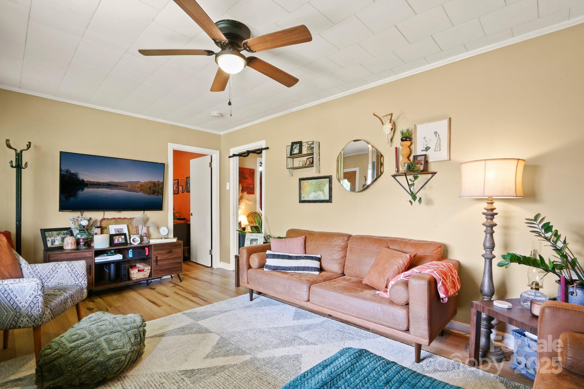 4913 Friendly Drive