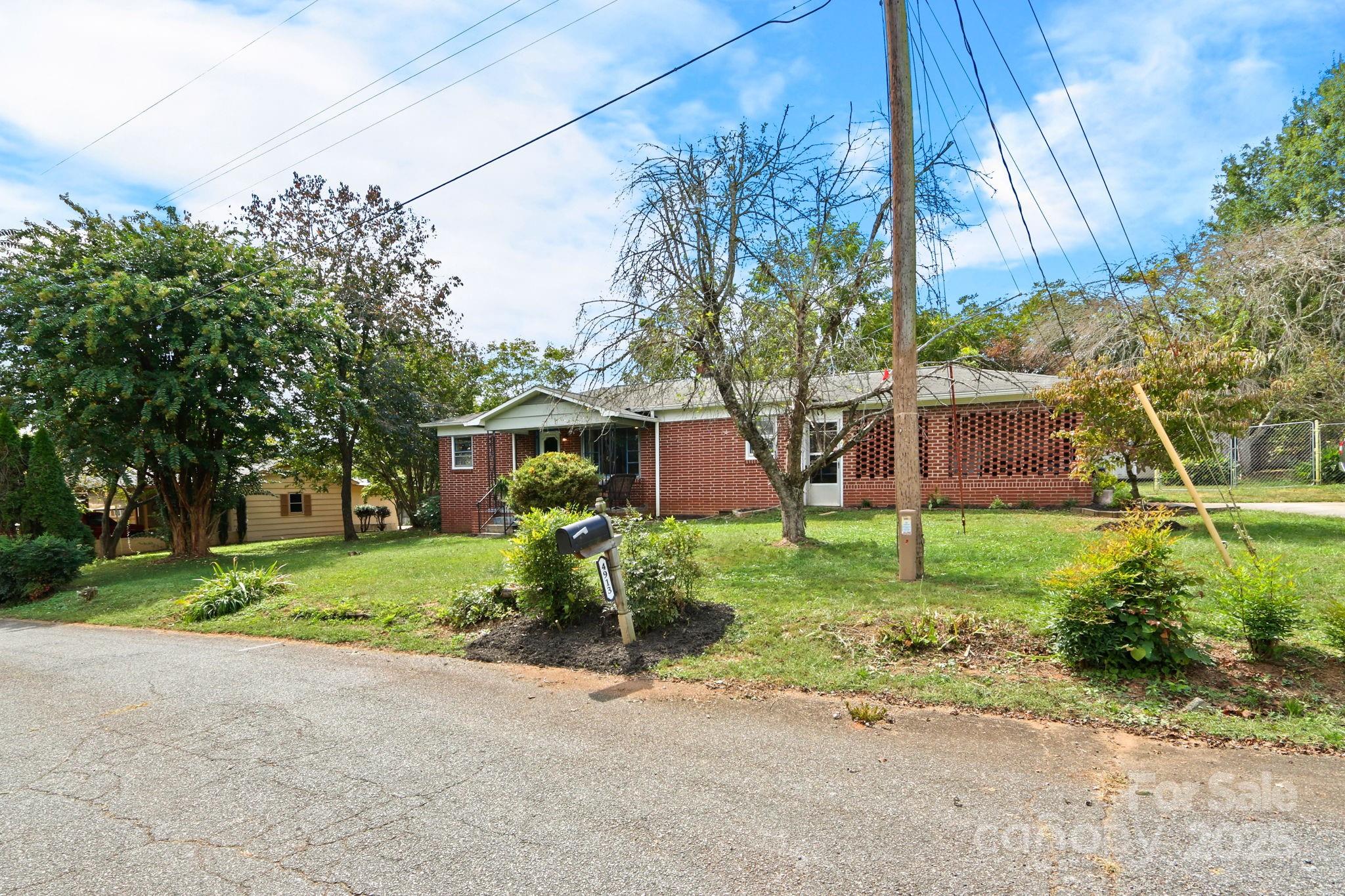 4913 Friendly Drive