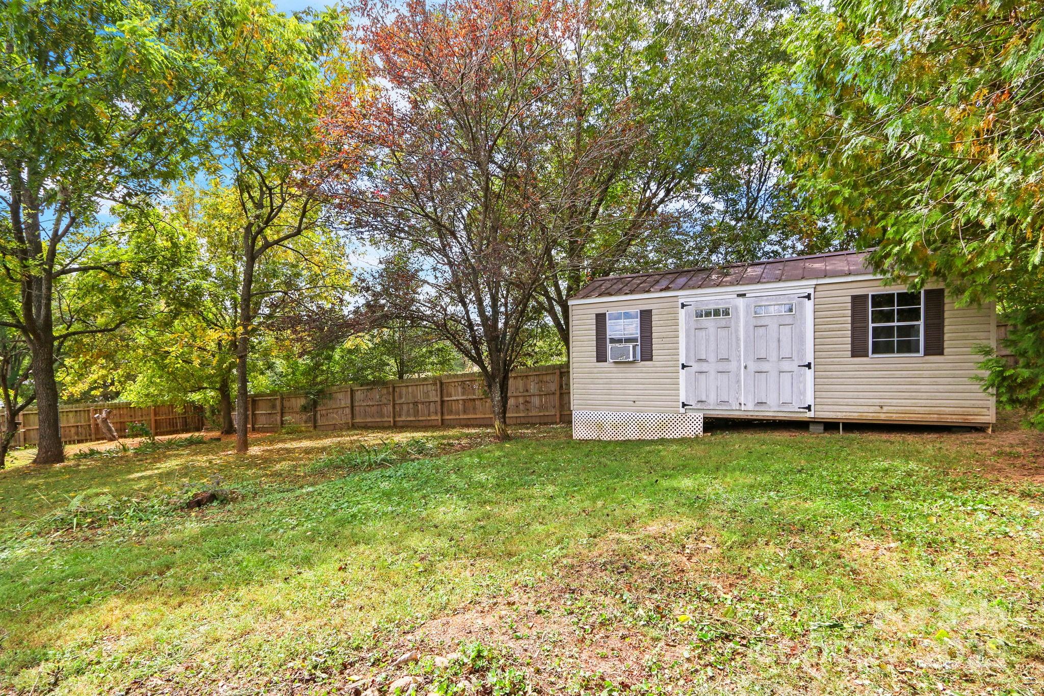 4913 Friendly Drive