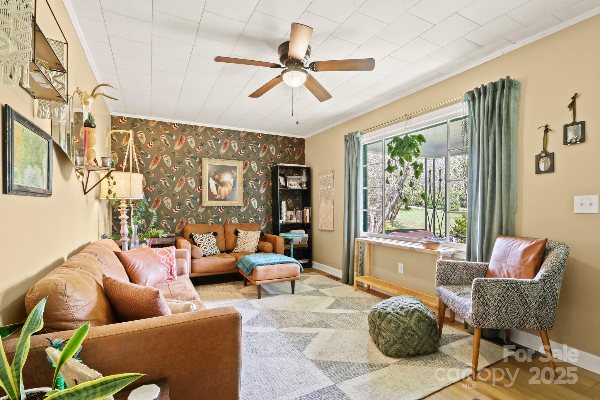 4913 Friendly Drive