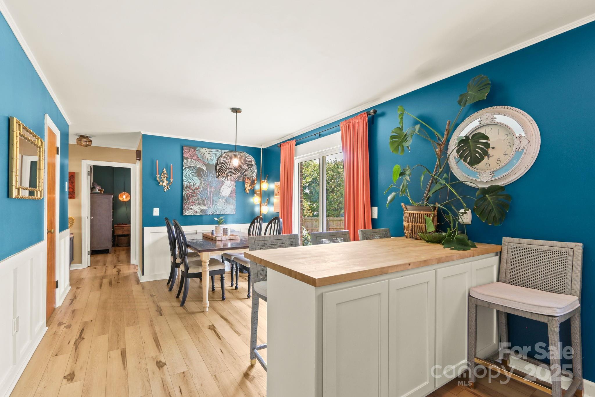 4913 Friendly Drive