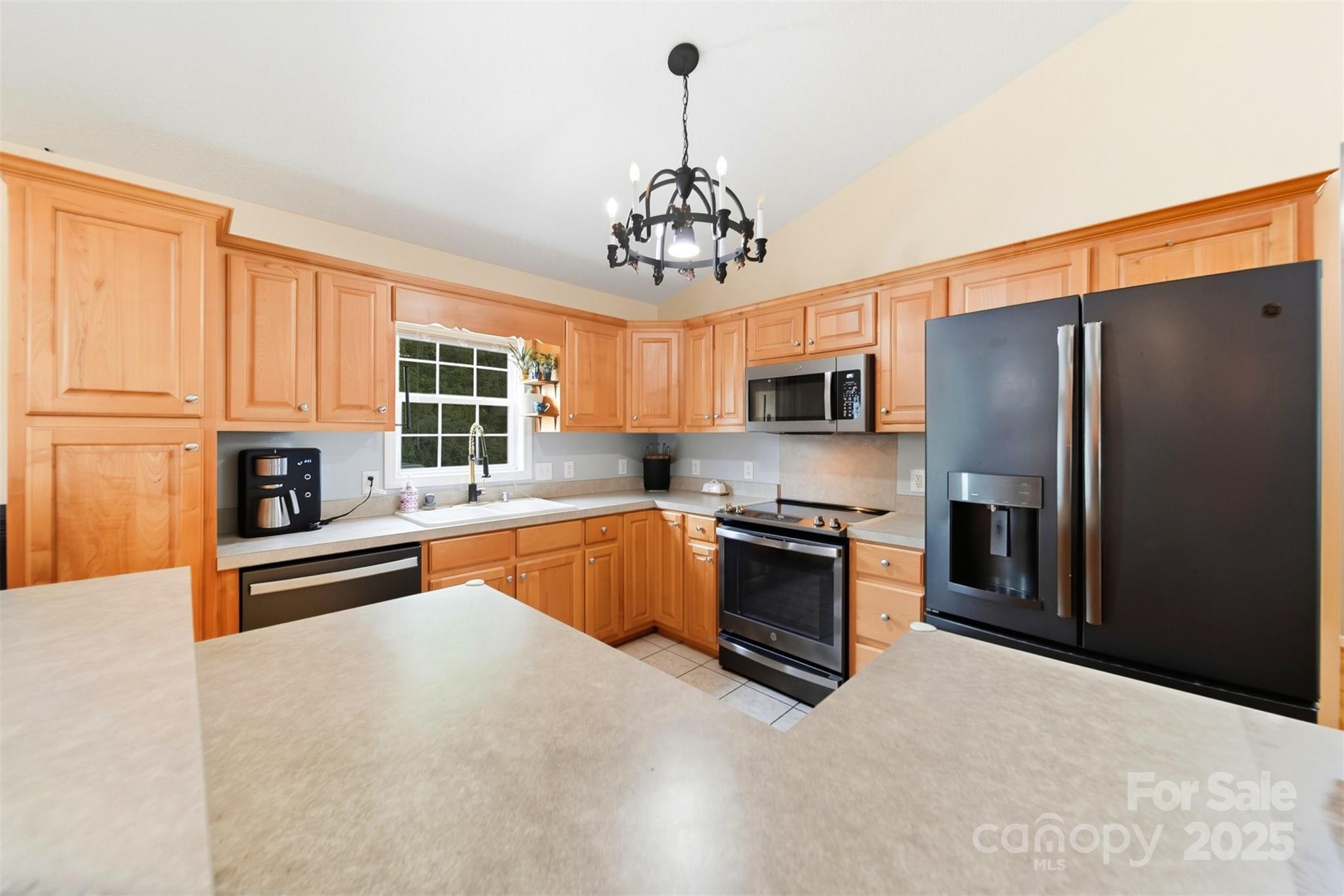 102 Cliffwood Drive