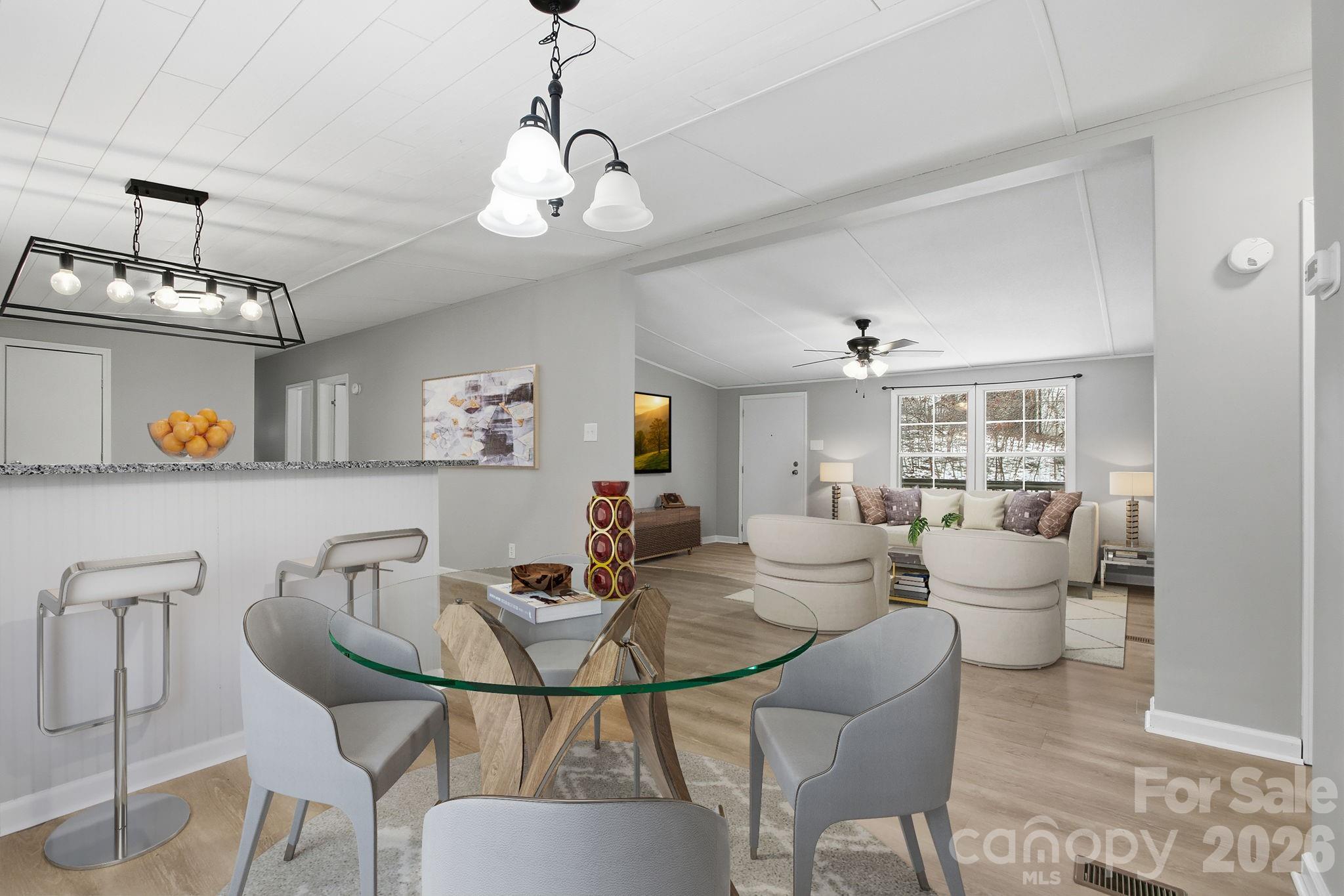 517 Ridgeway Place SW