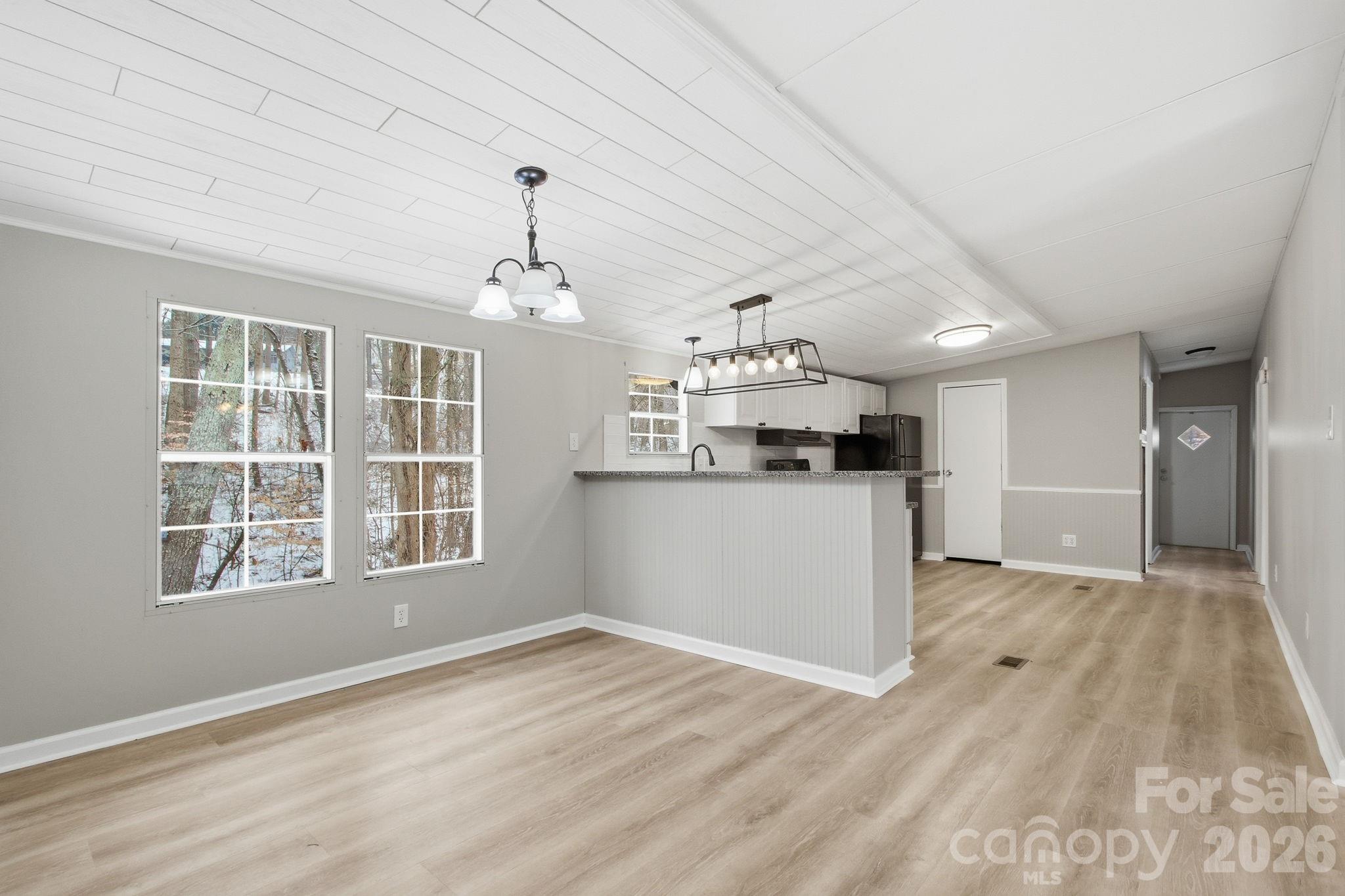 517 Ridgeway Place SW