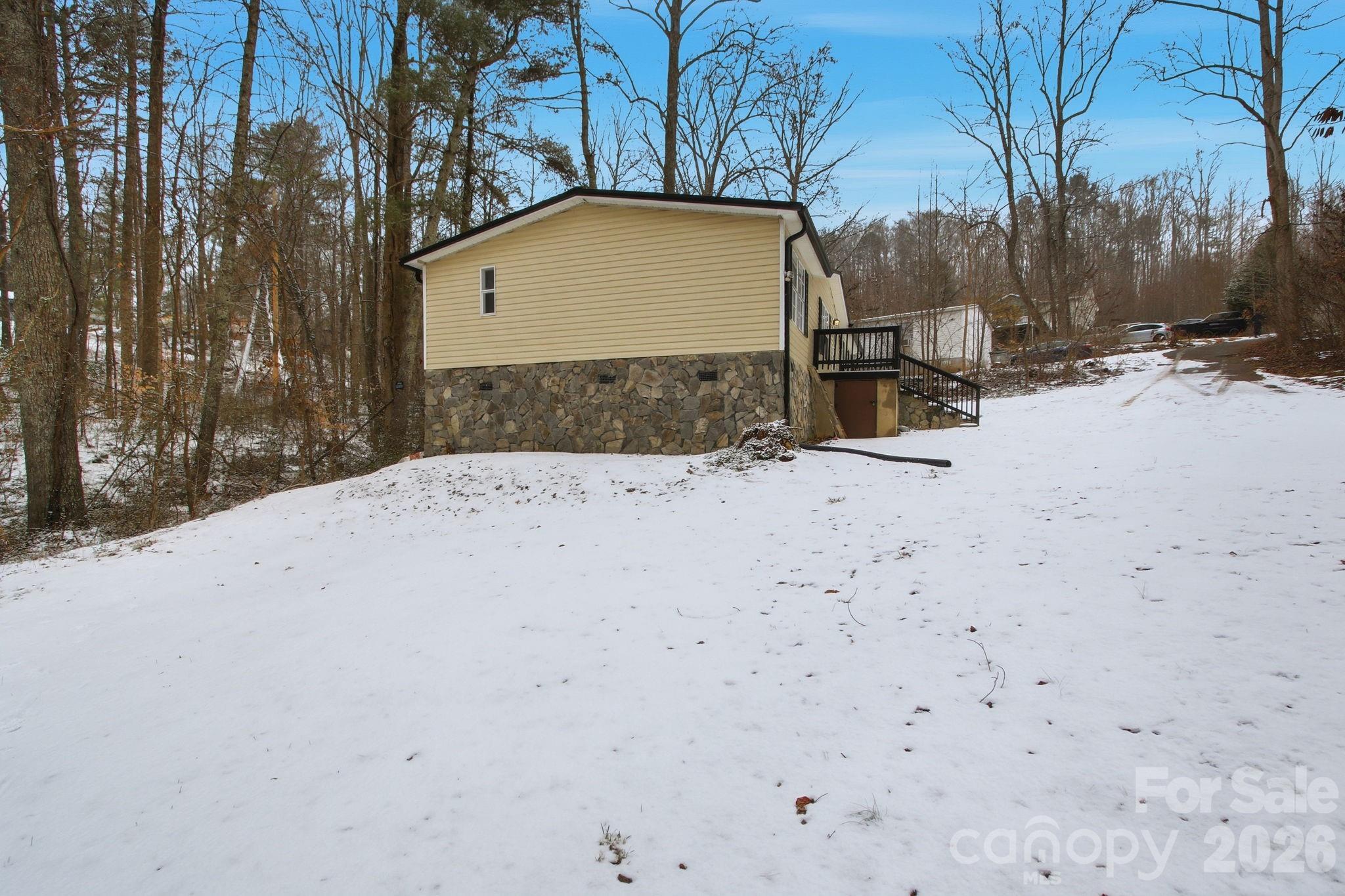 517 Ridgeway Place SW