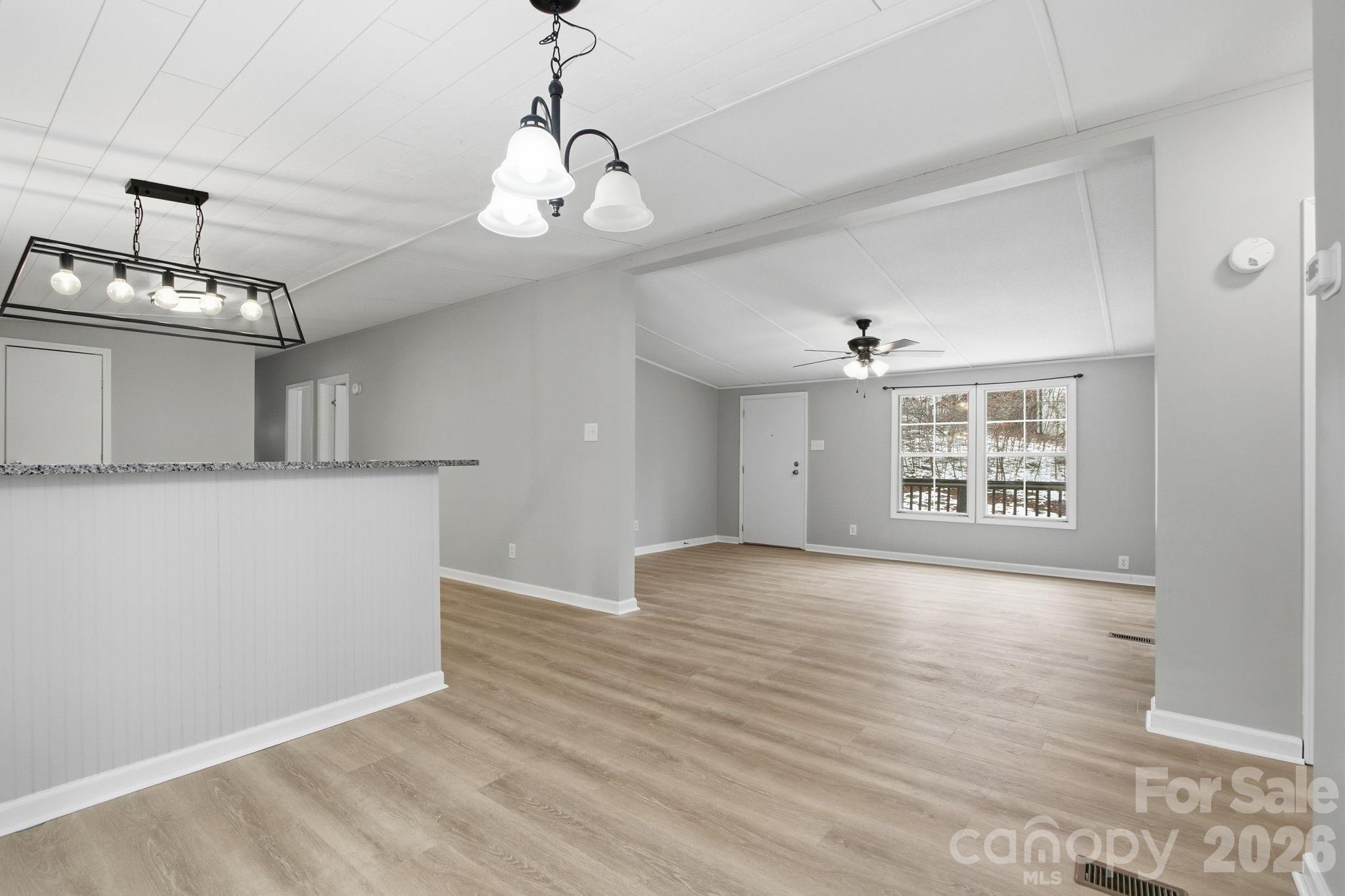 517 Ridgeway Place SW