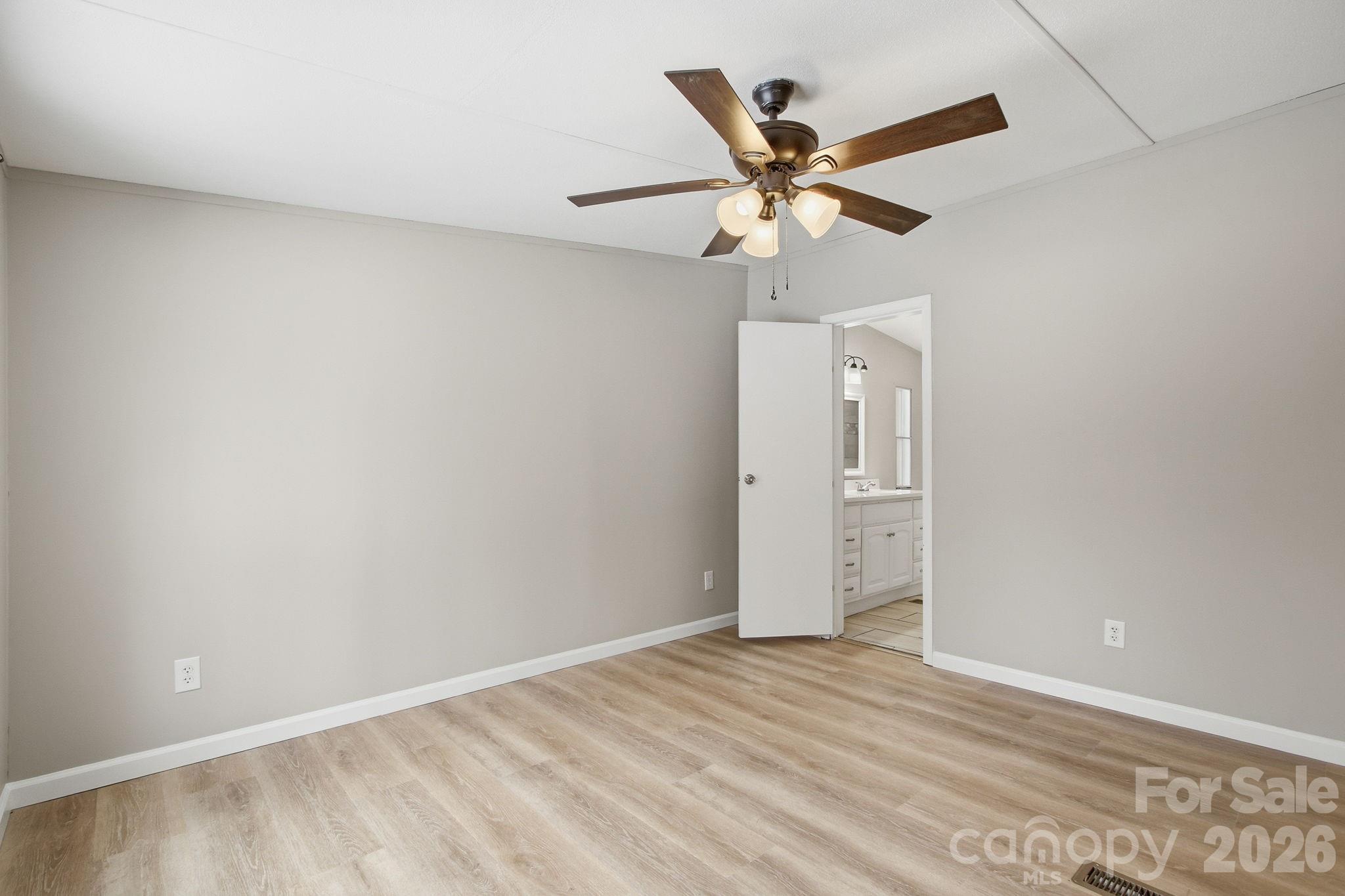 517 Ridgeway Place SW