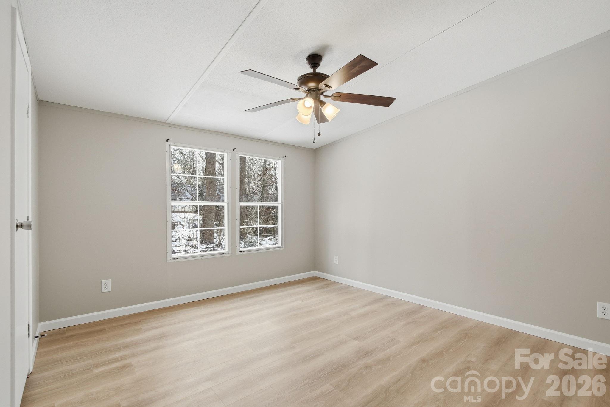 517 Ridgeway Place SW