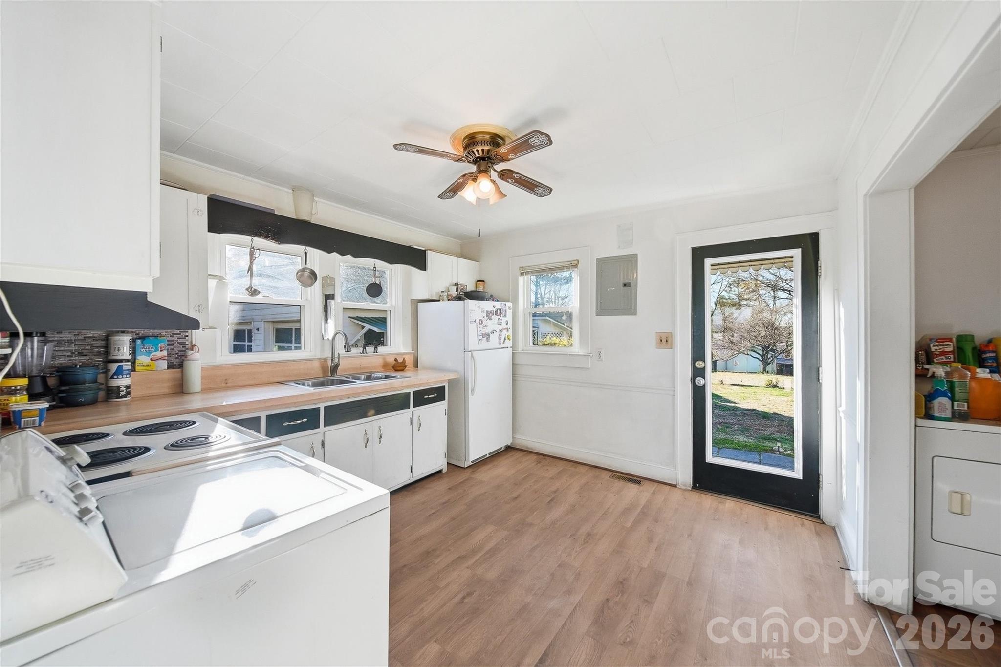 1406 Walt Arney Road SW