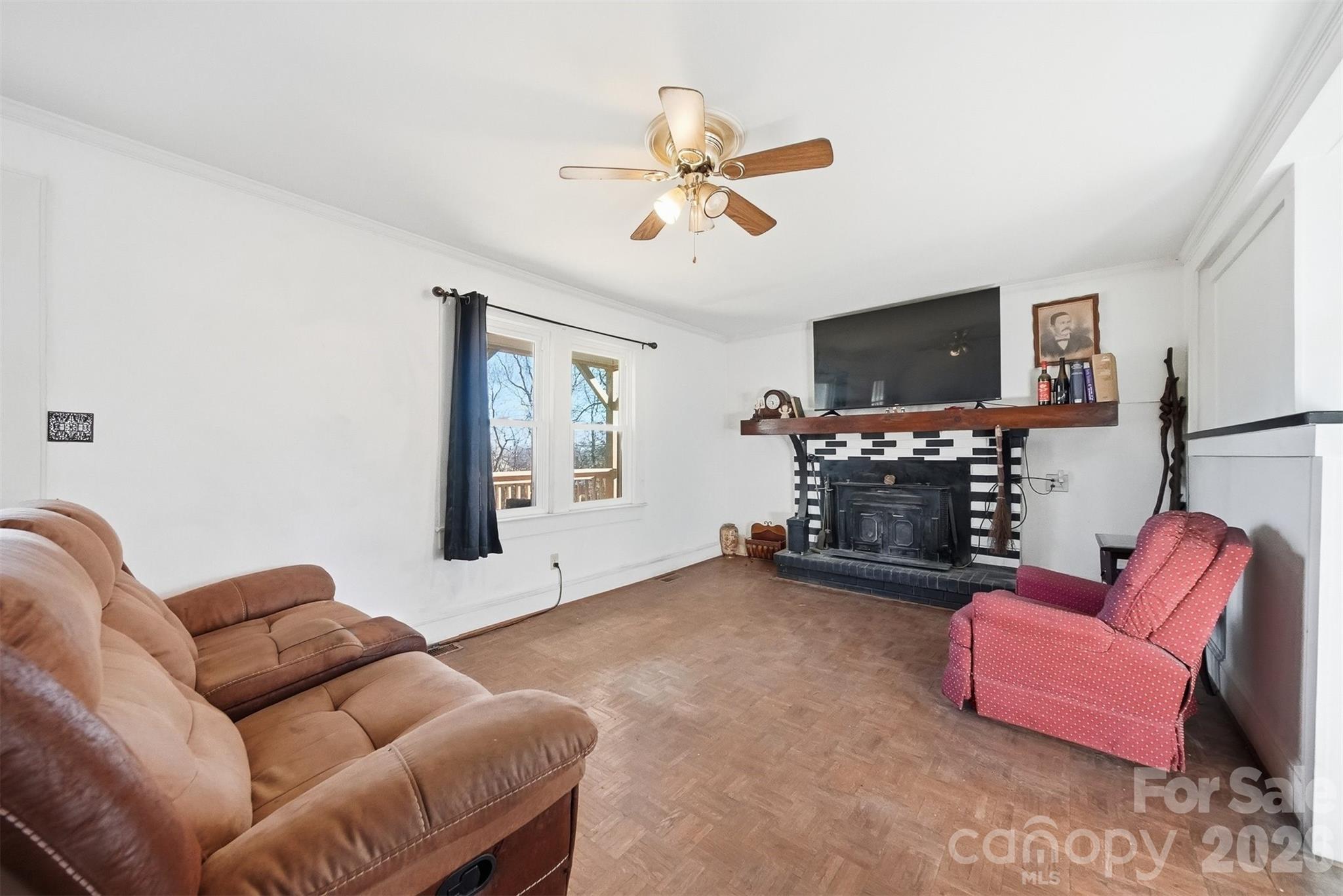 1406 Walt Arney Road SW