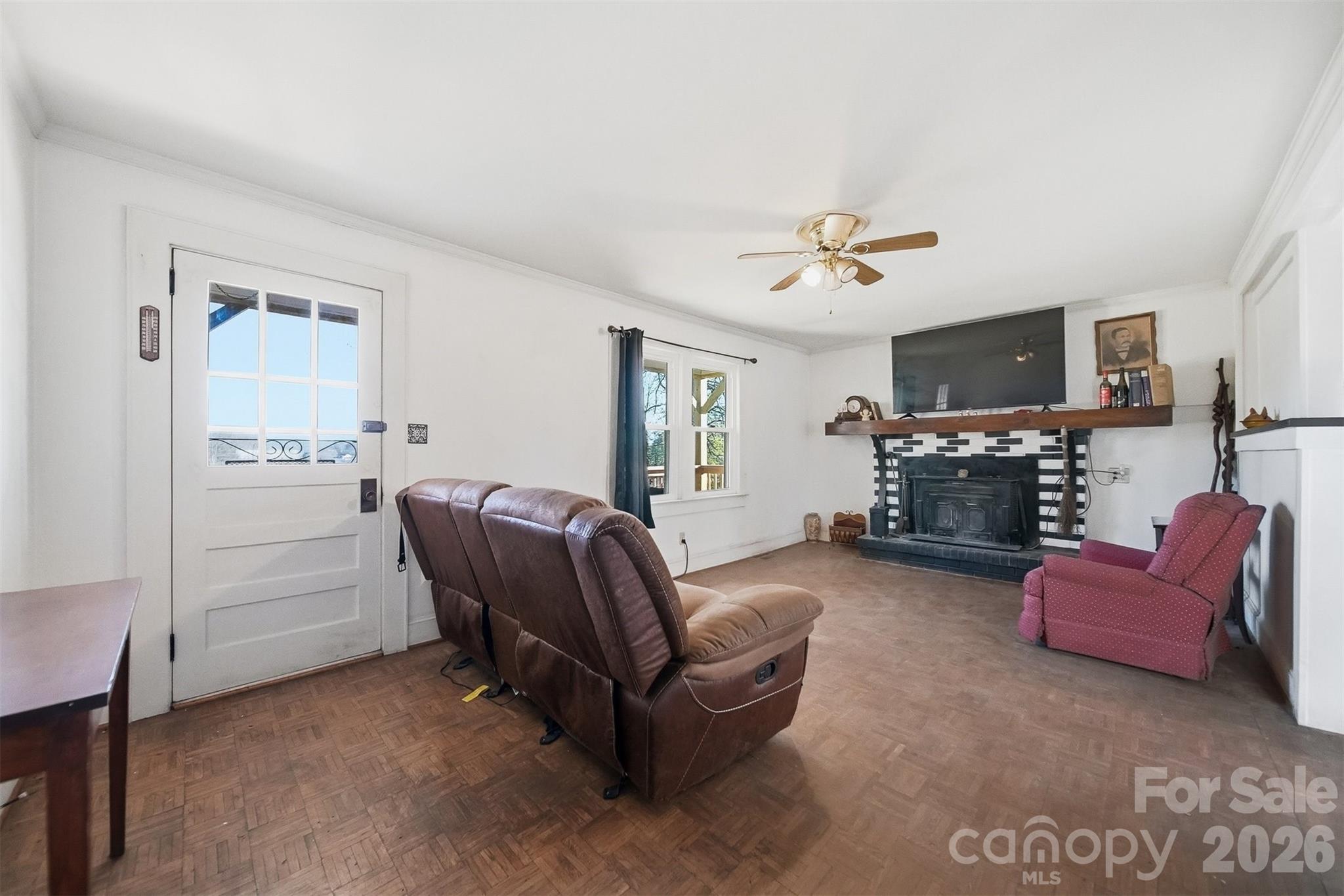 1406 Walt Arney Road SW