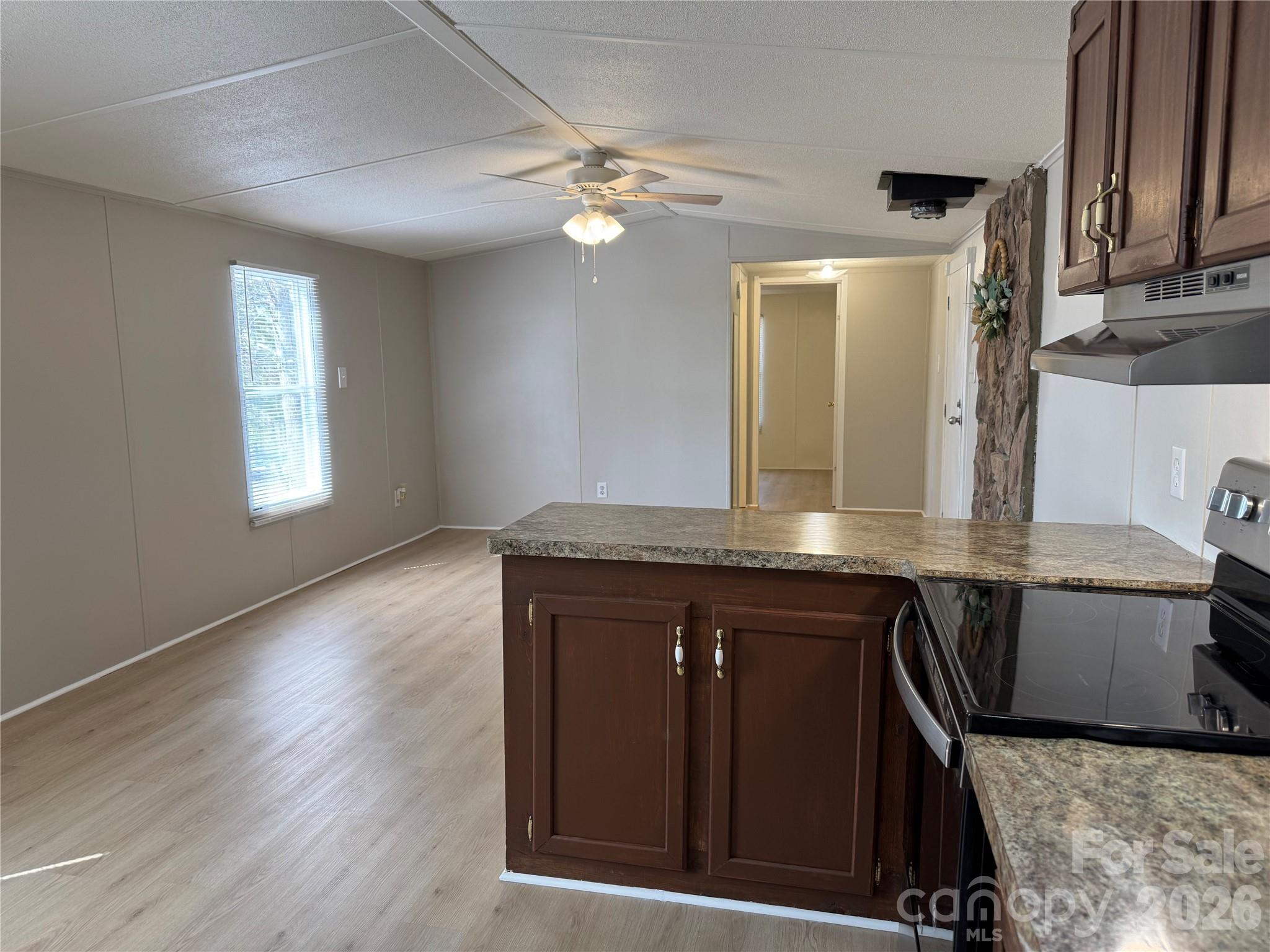 4861 Heavenly Lane