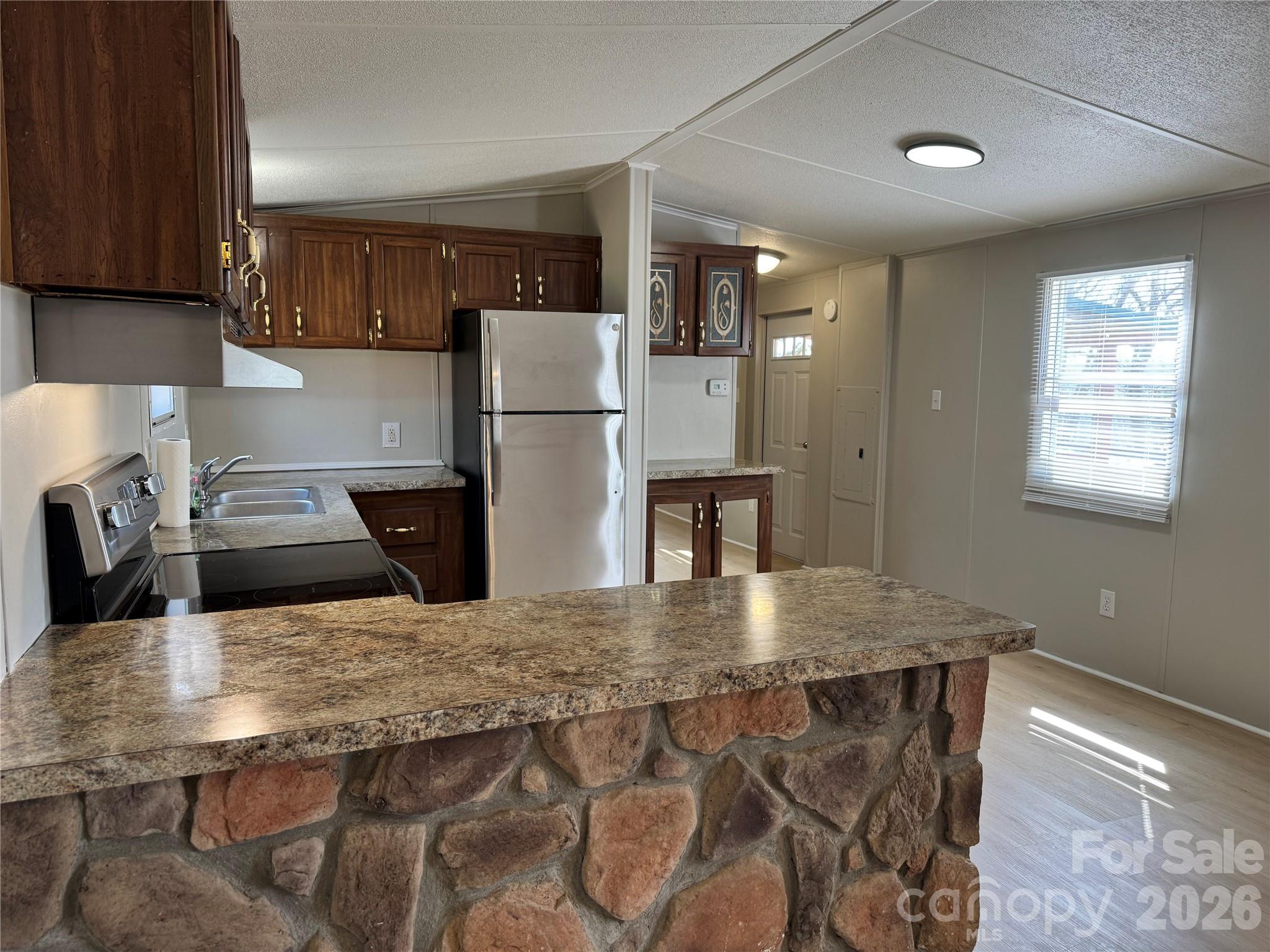 4861 Heavenly Lane
