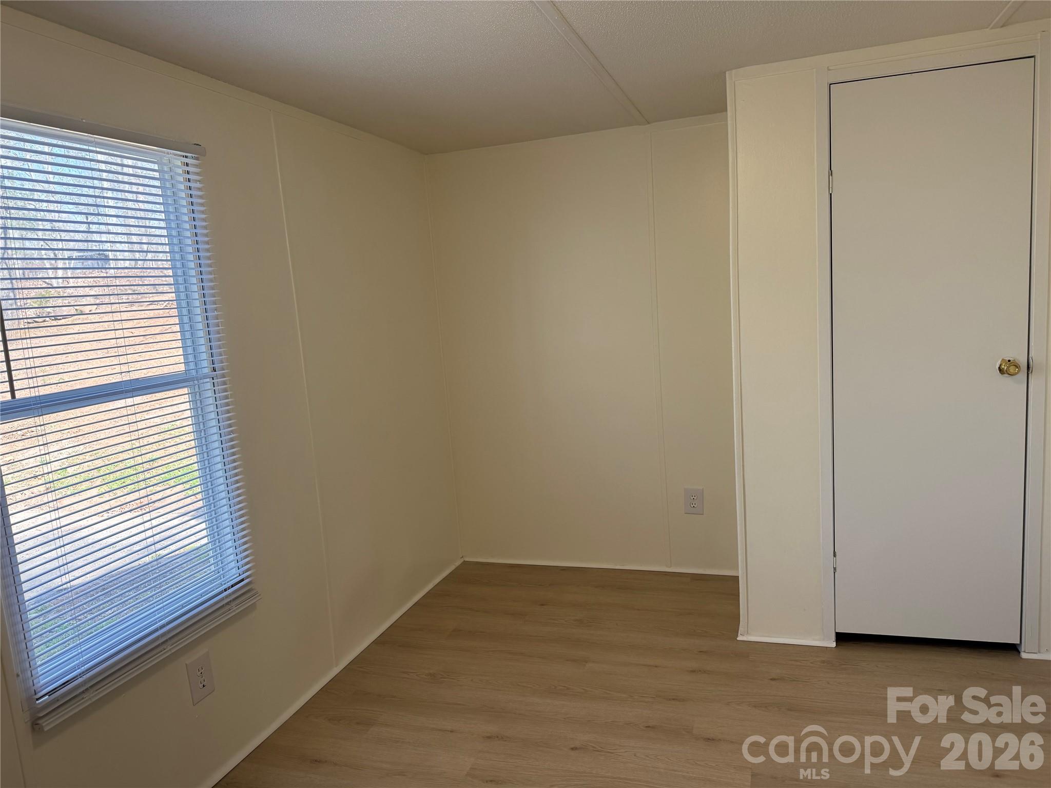 4861 Heavenly Lane