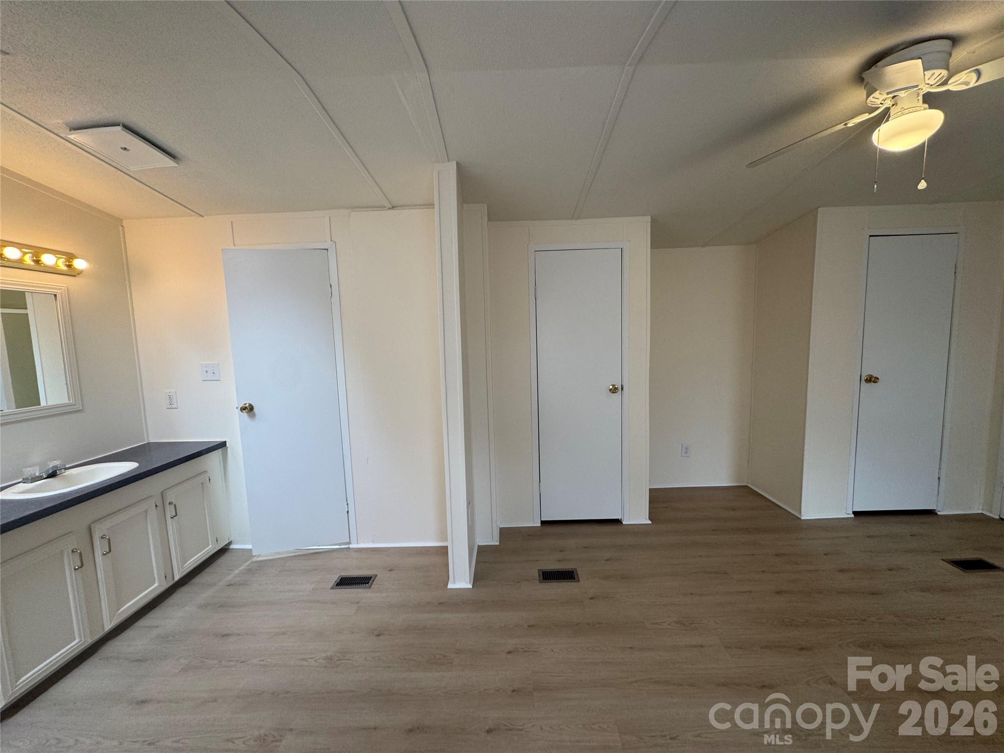 4861 Heavenly Lane