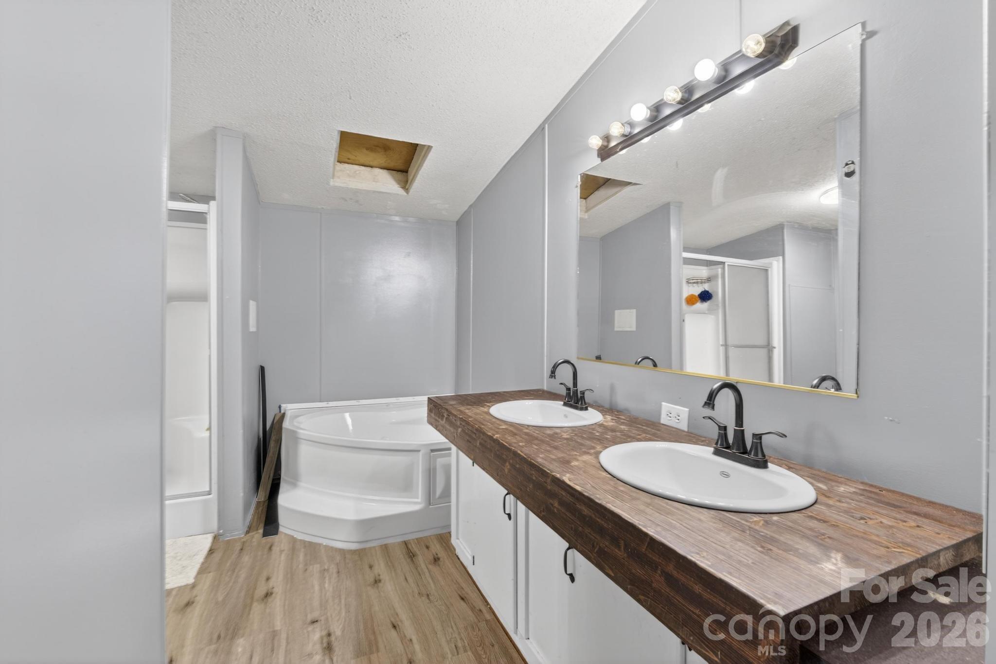 2324 Alfred Hartley Road