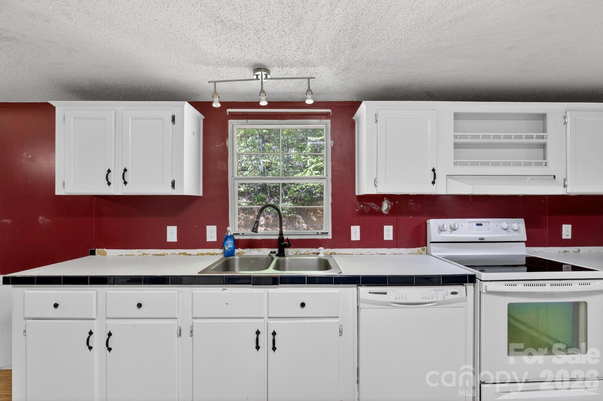 2324 Alfred Hartley Road