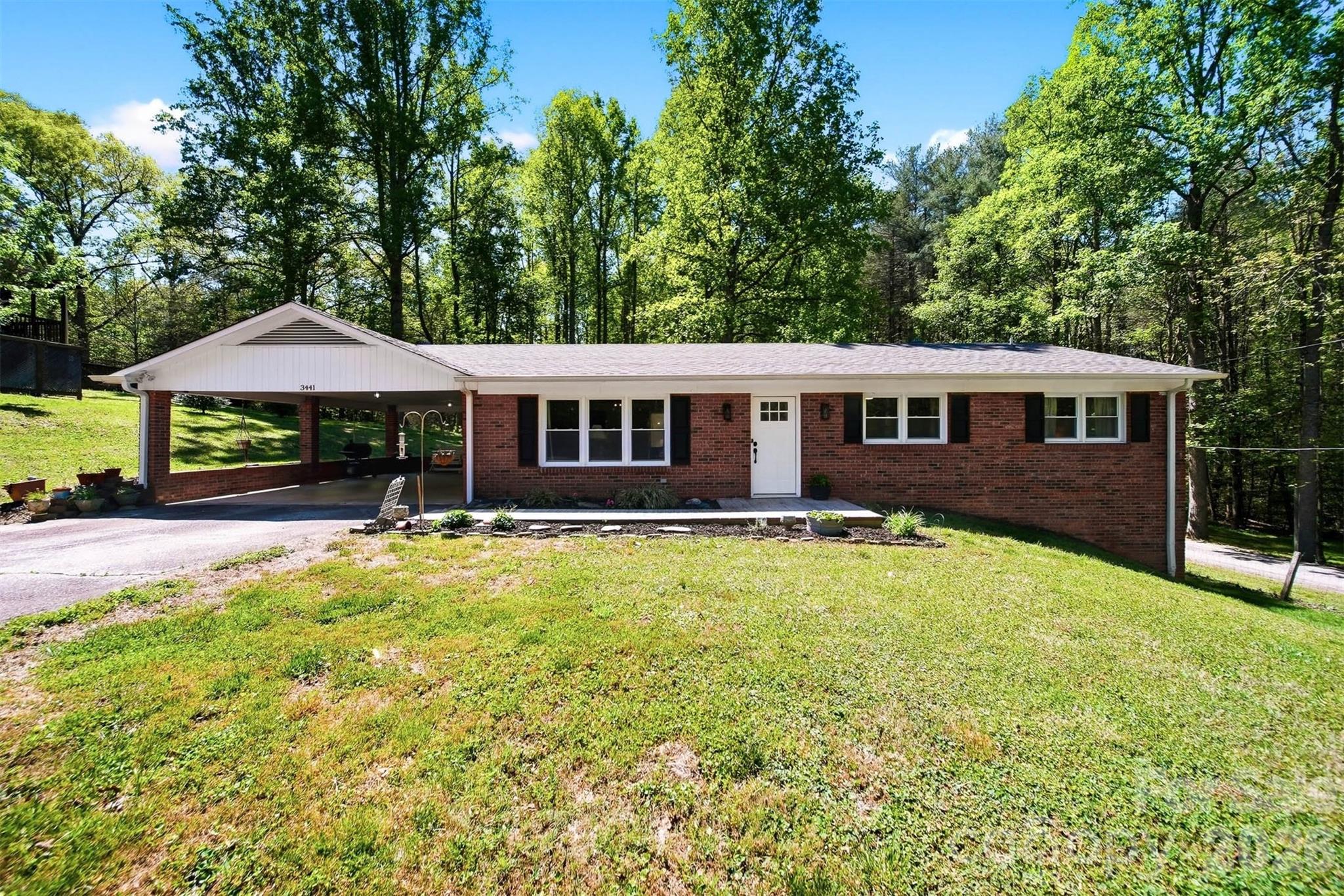 3441 Spencer Heights Place