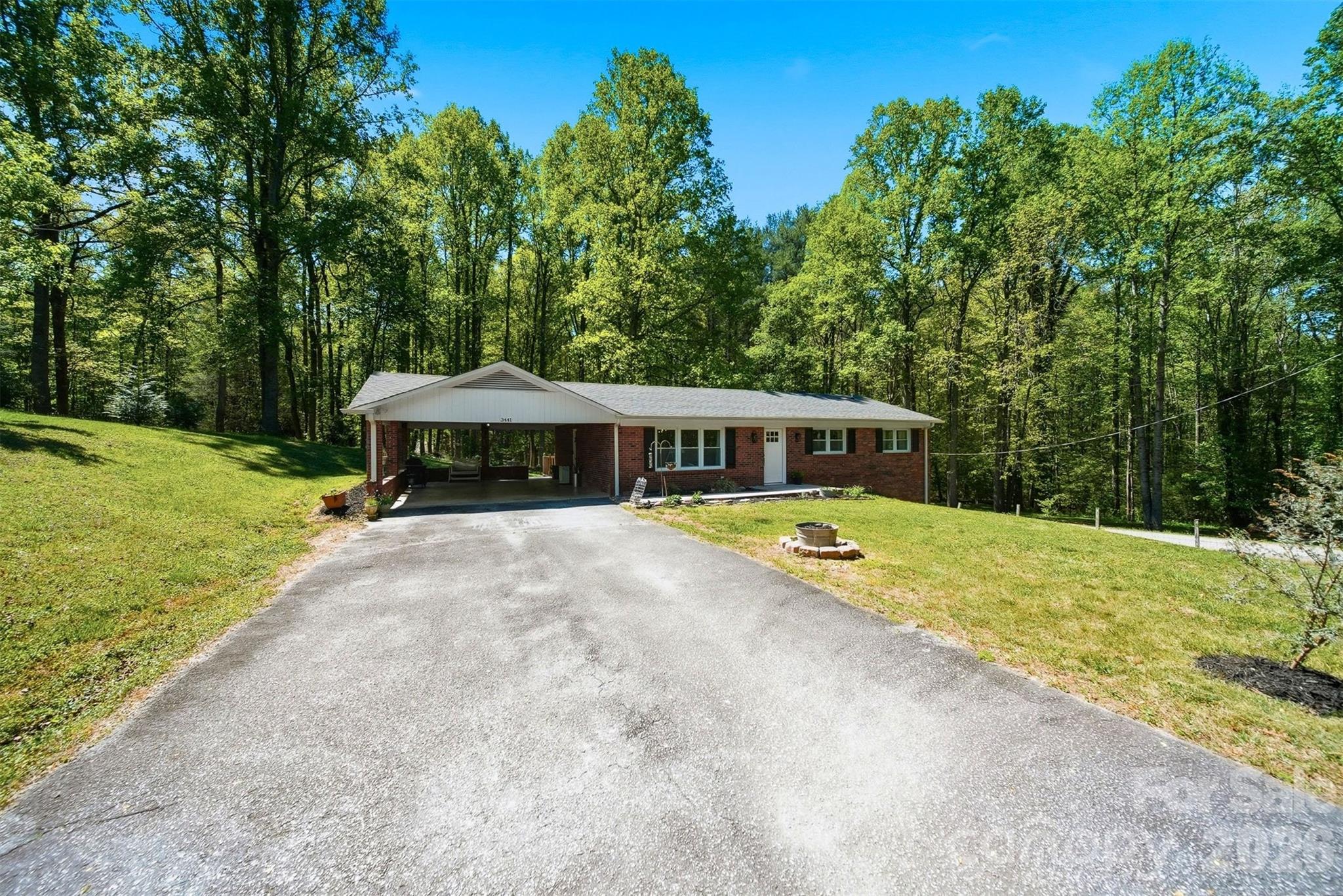 3441 Spencer Heights Place