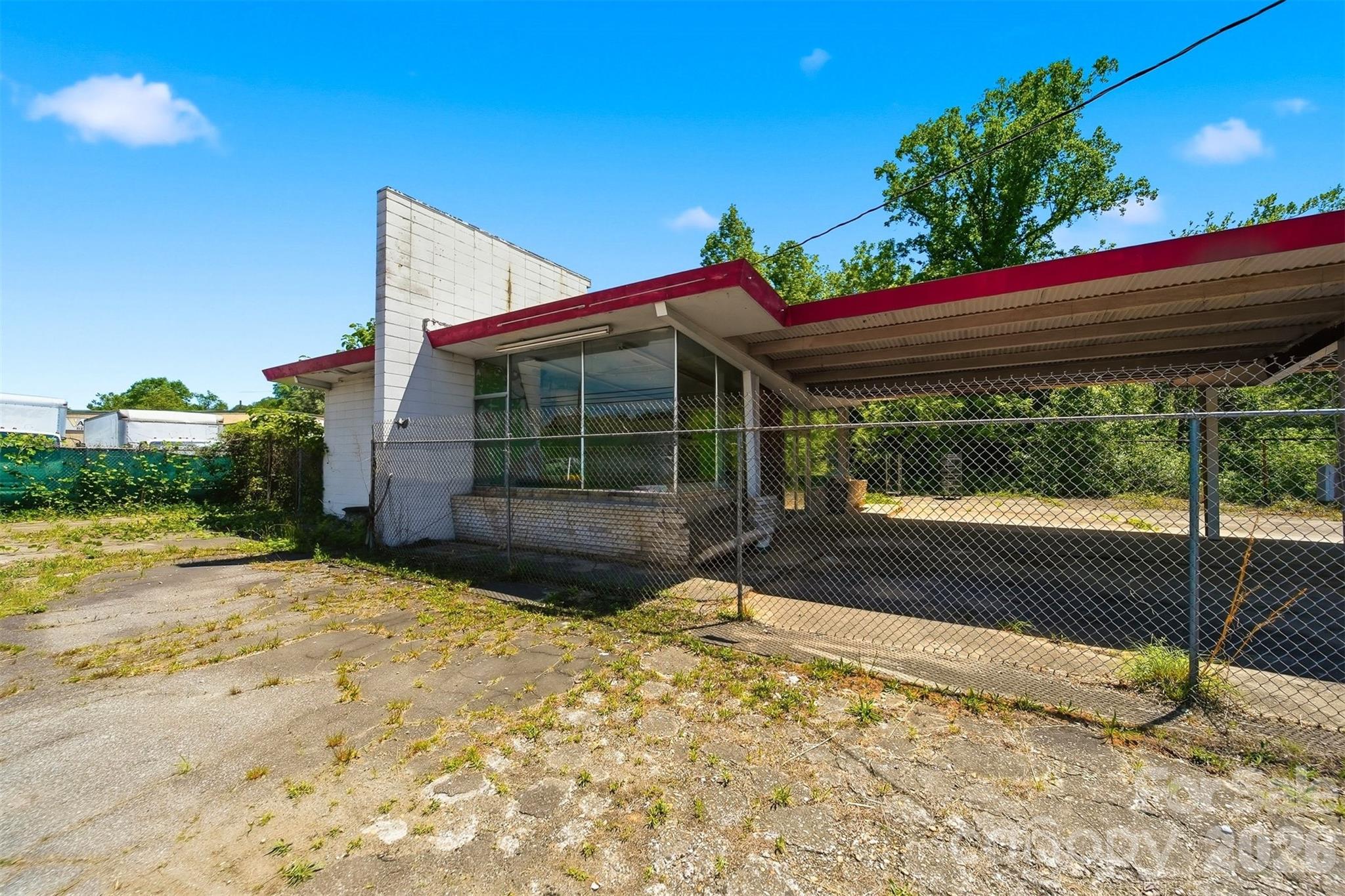 1425 Morganton Boulevard SW