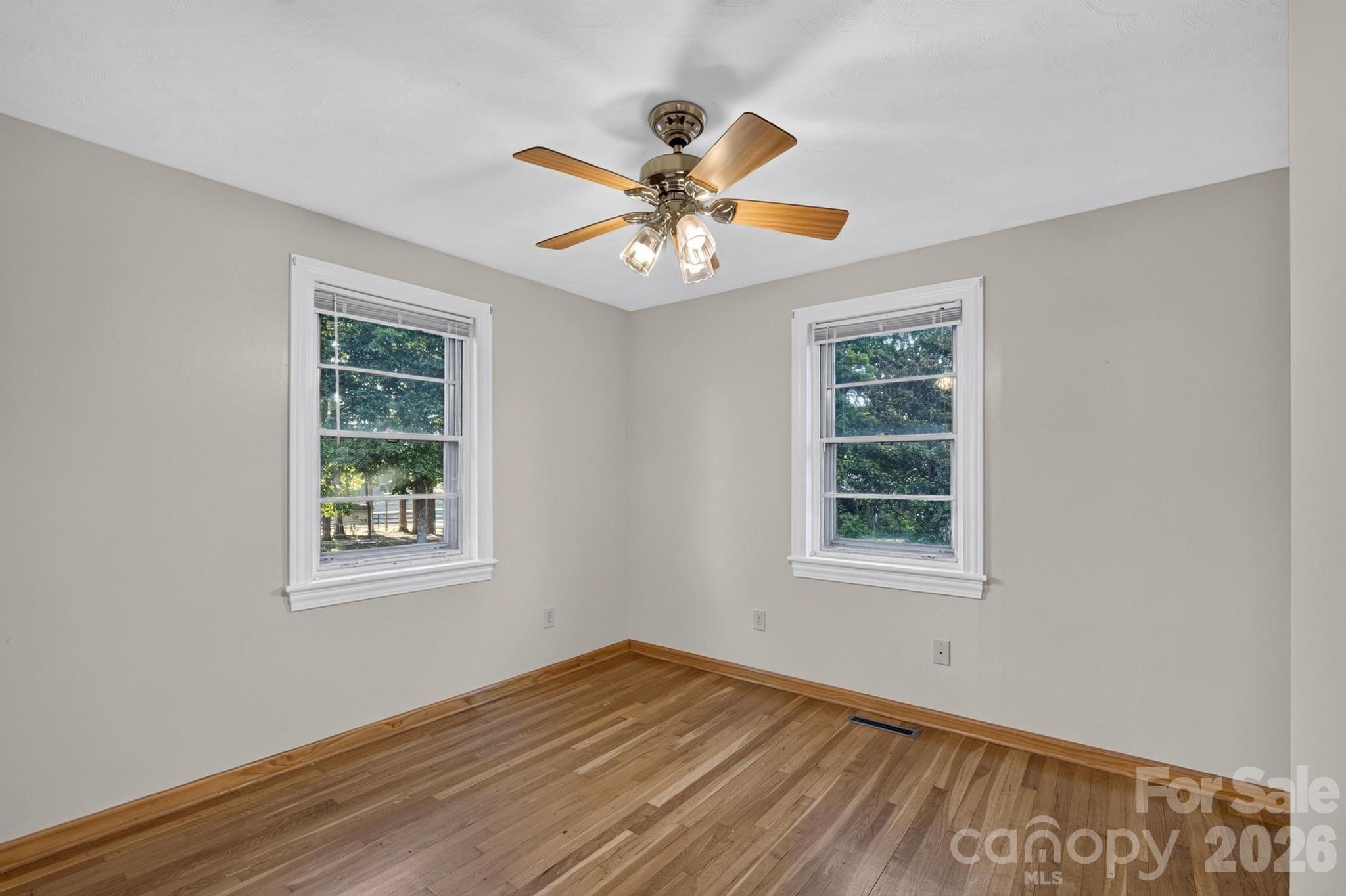1532 Orchard Drive
