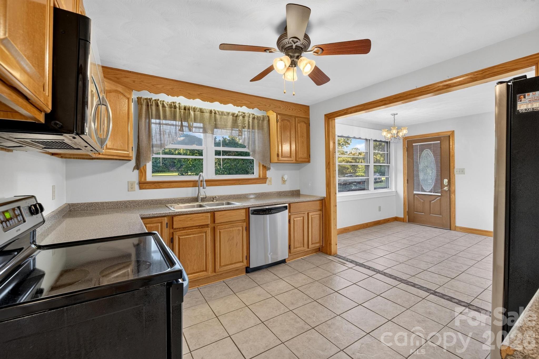 1532 Orchard Drive