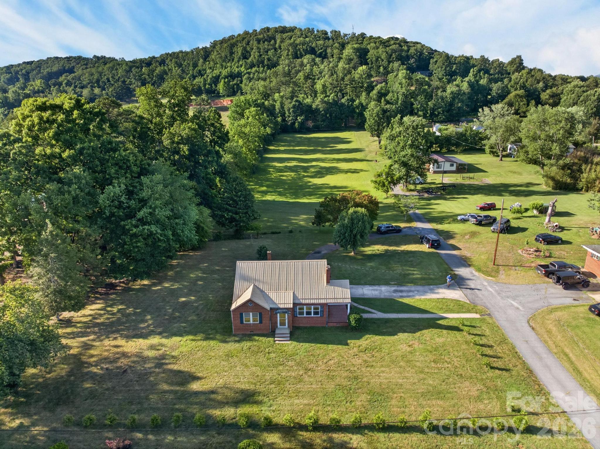 1532 Orchard Drive