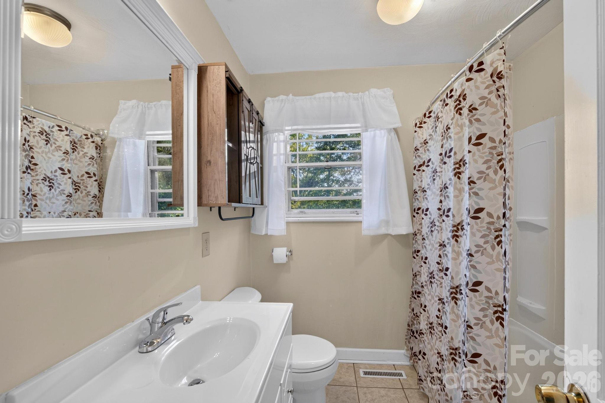 1532 Orchard Drive
