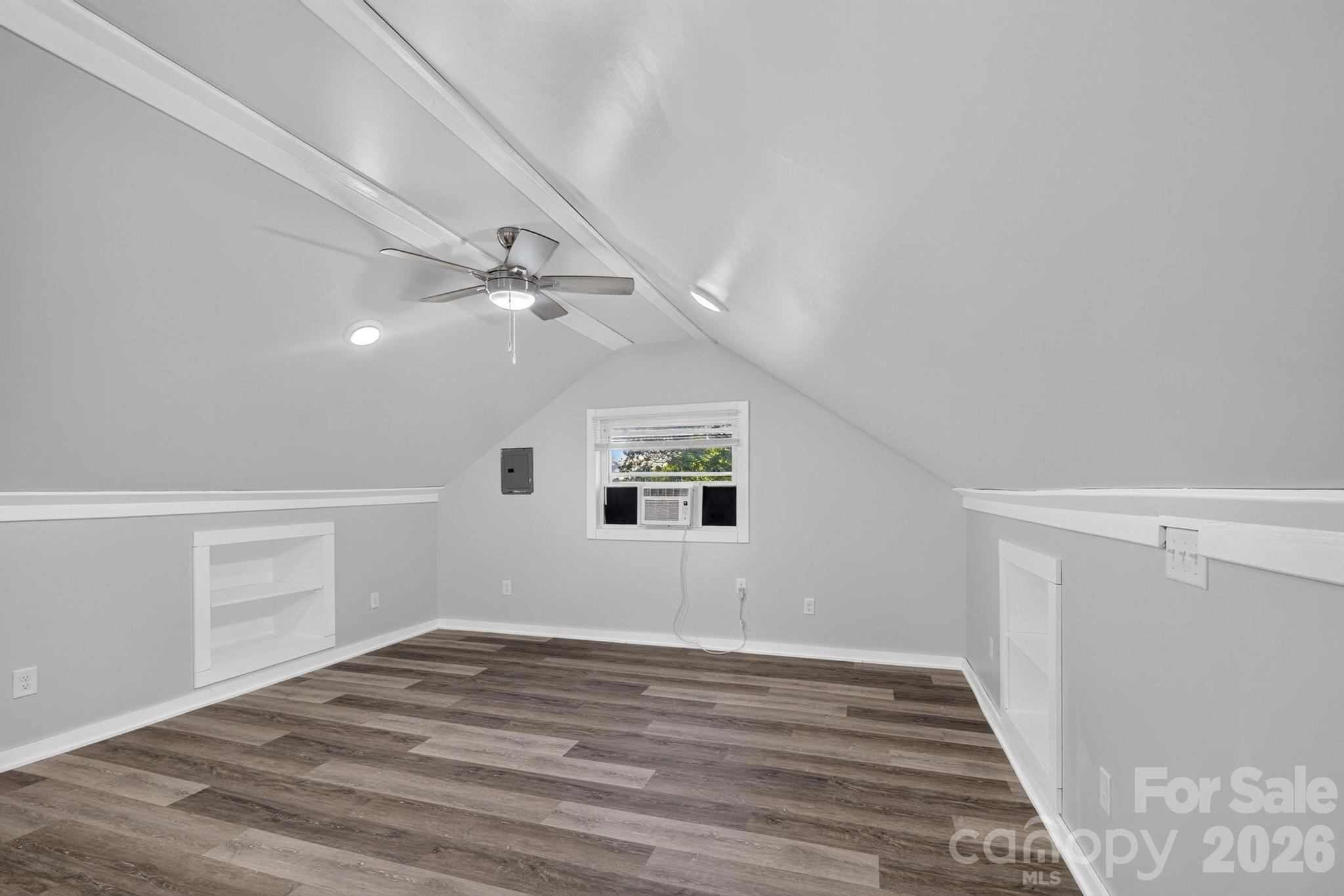 1532 Orchard Drive