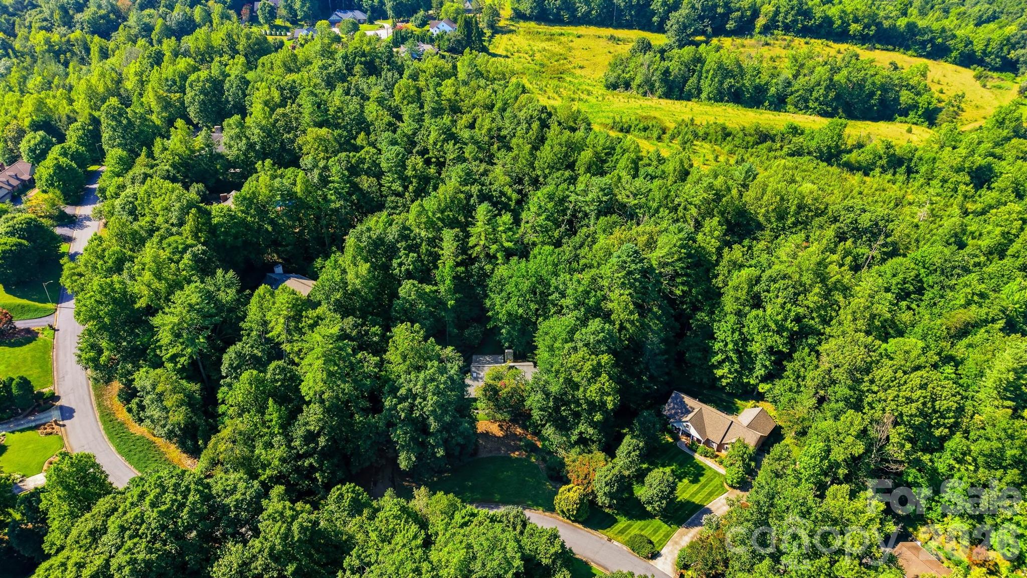 414 Stonecroft Drive SE