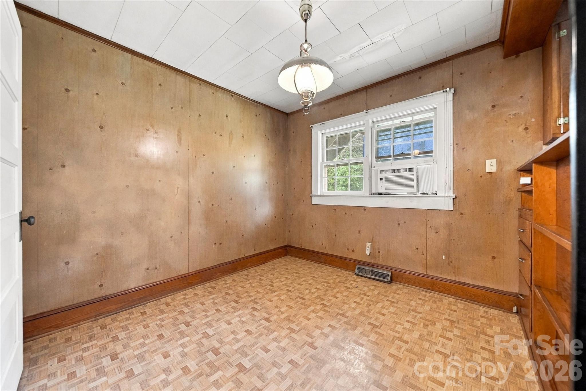 2529 Morganton Boulevard